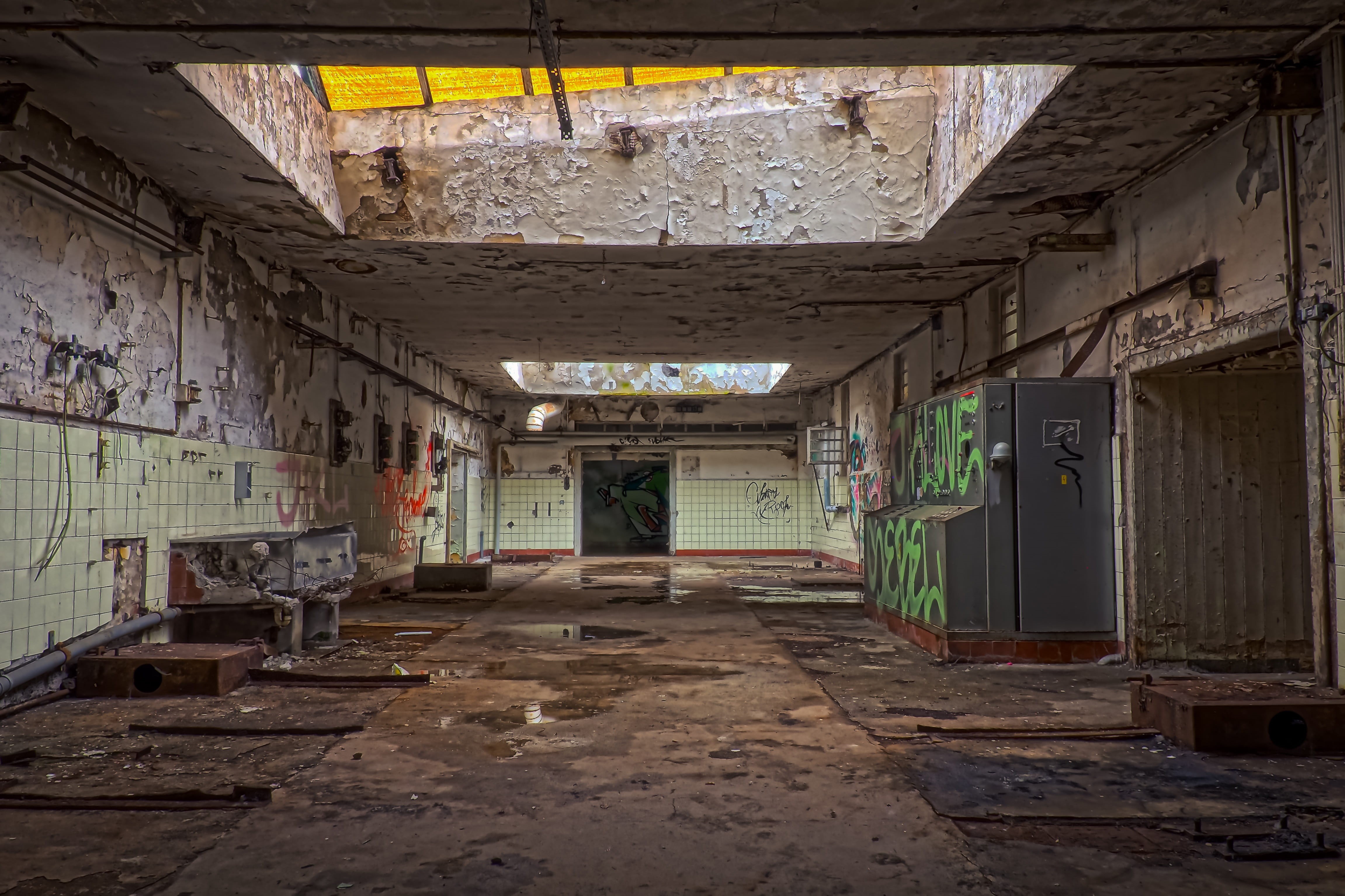 pforphoto, entrance, indoors, graffiti, arcade, space, deterioration, discarded, lost places, empty, building, absence, weathered, door, run down, break up, HD Wallpaper