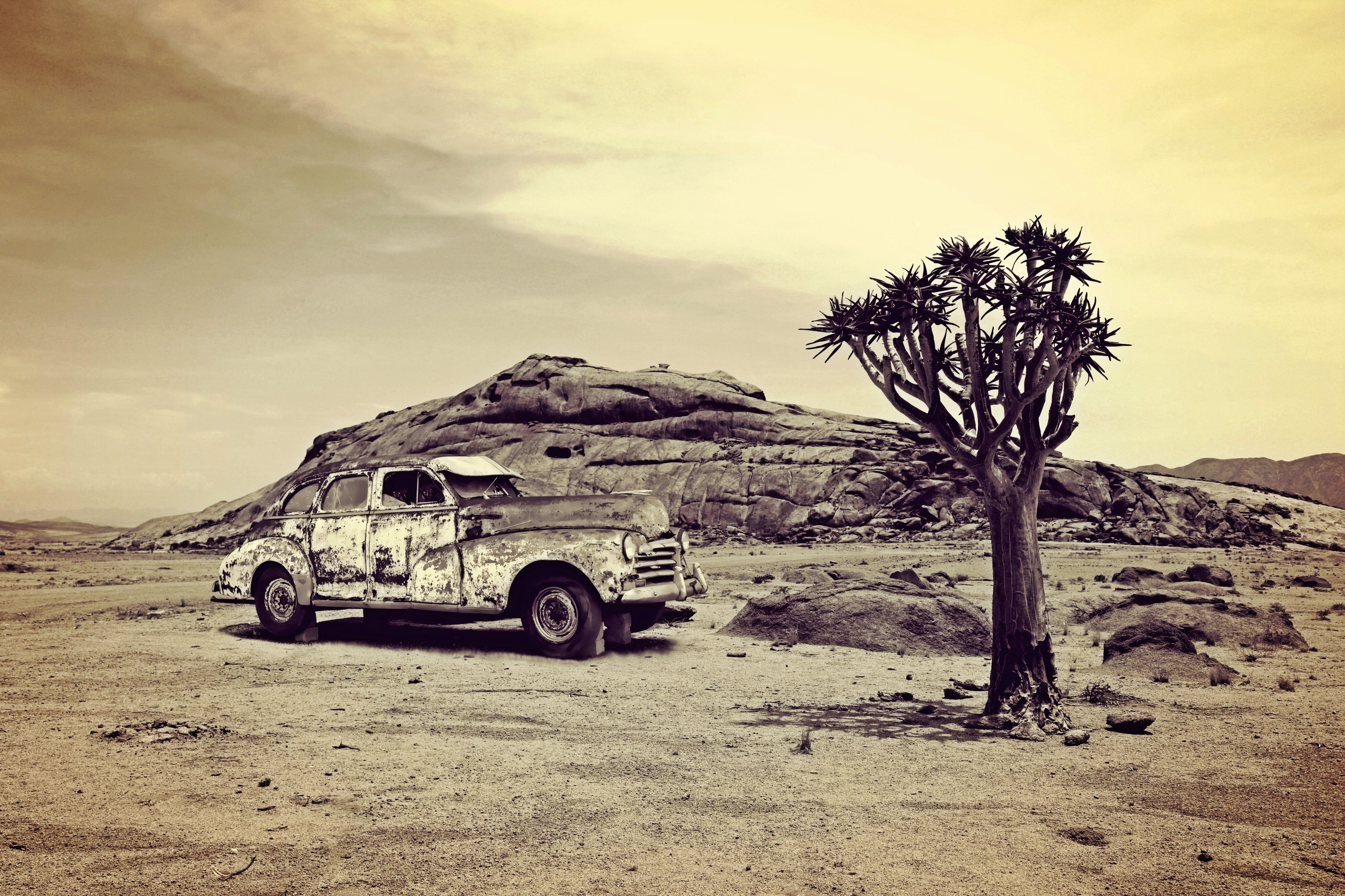 obsolete, sky, sports utility vehicle, landscape, africa, retro Styled, near, bare, rusty, beauty in nature, mode of transportation, rusted, environment, HD Wallpaper
