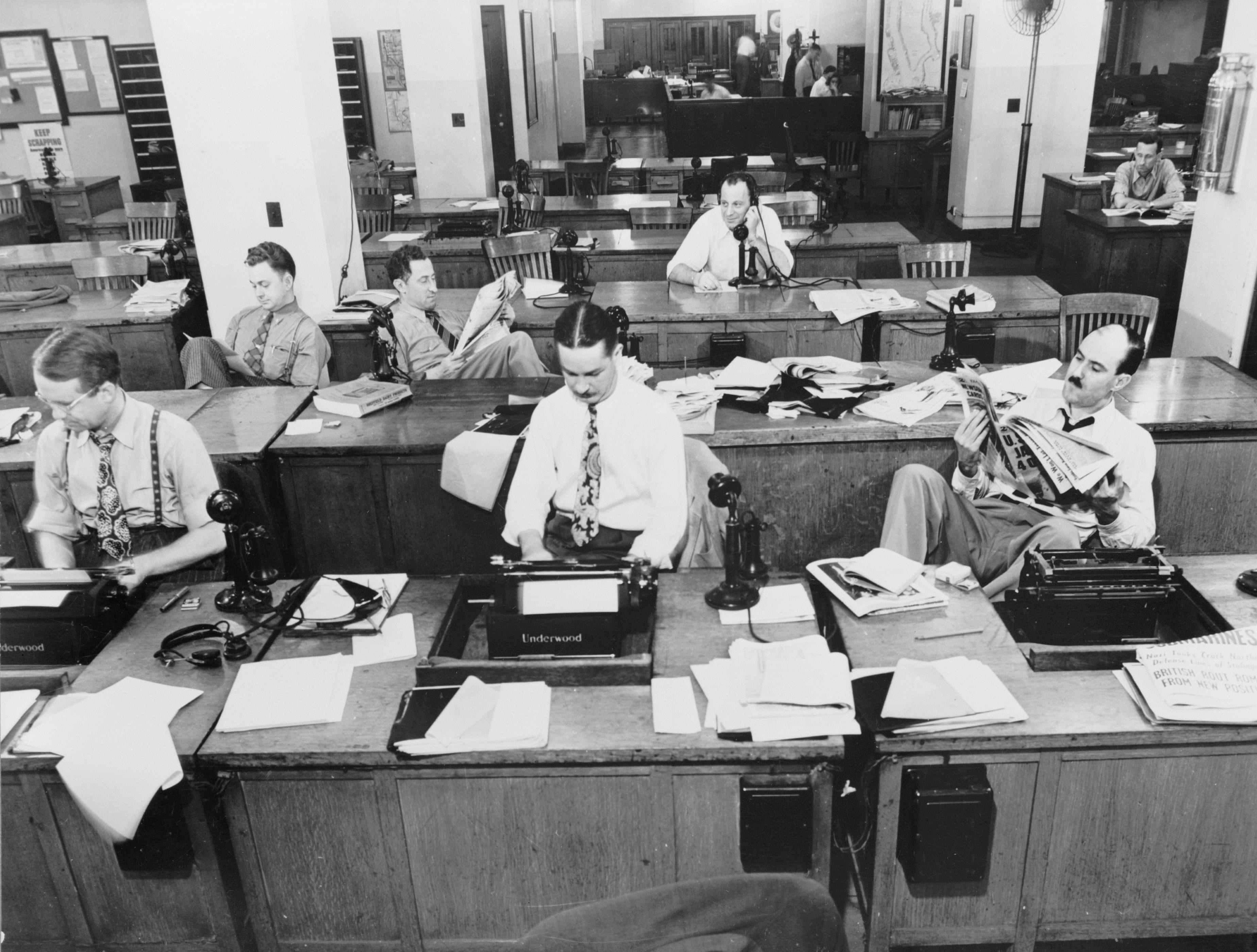 desk, journalists and men, archive, casual clothing, rewriting history writing, 2K, information, scale, sitting, archives, retro, typist, professional, HD Wallpaper