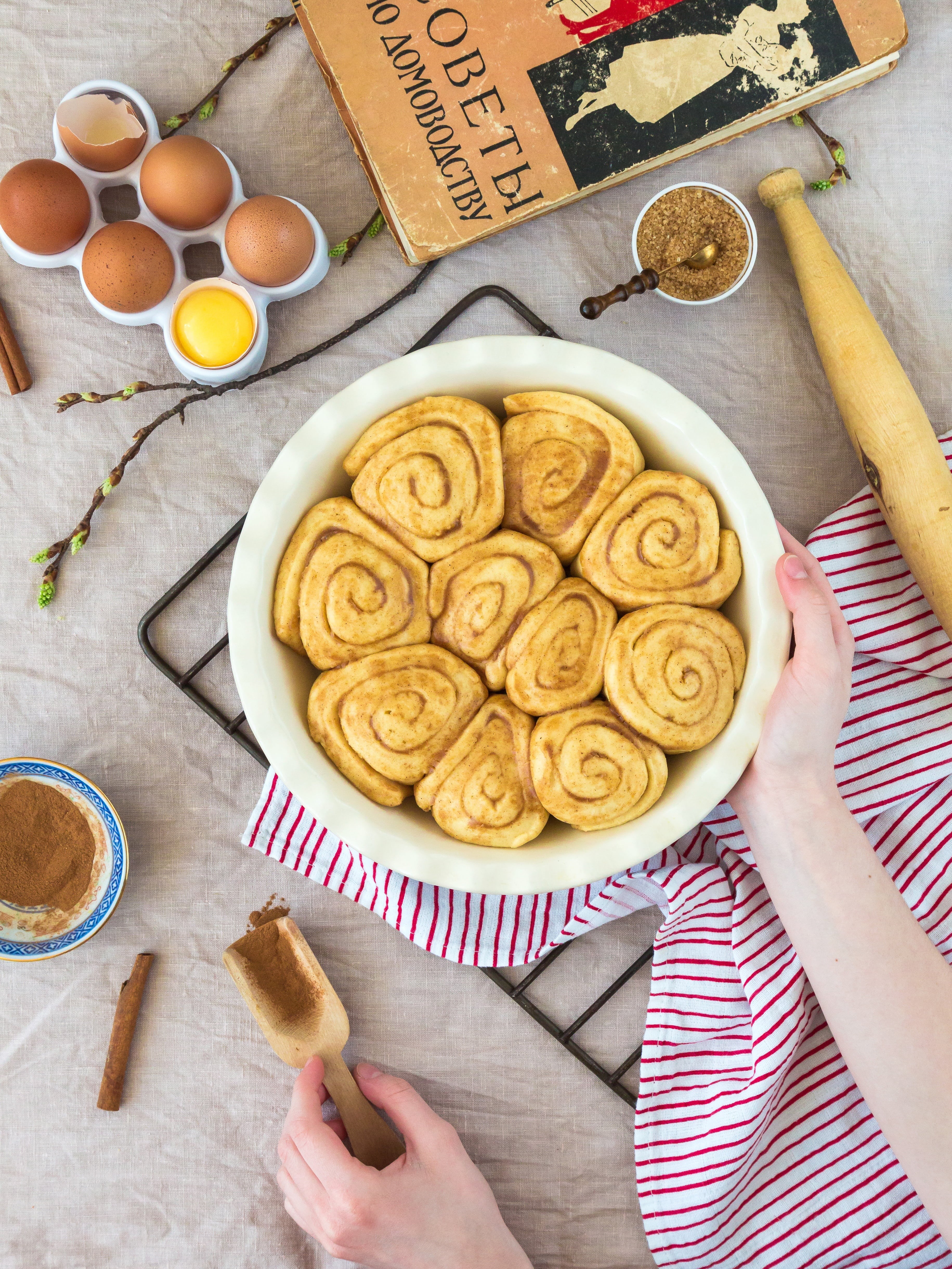 kitchen utensil, bowl, healthy eating, breakfast, flour, kitchen, directly above, food, cinnamon bun, taste, still life, homemade, cooking food, dessert, Phone HD Wallpaper