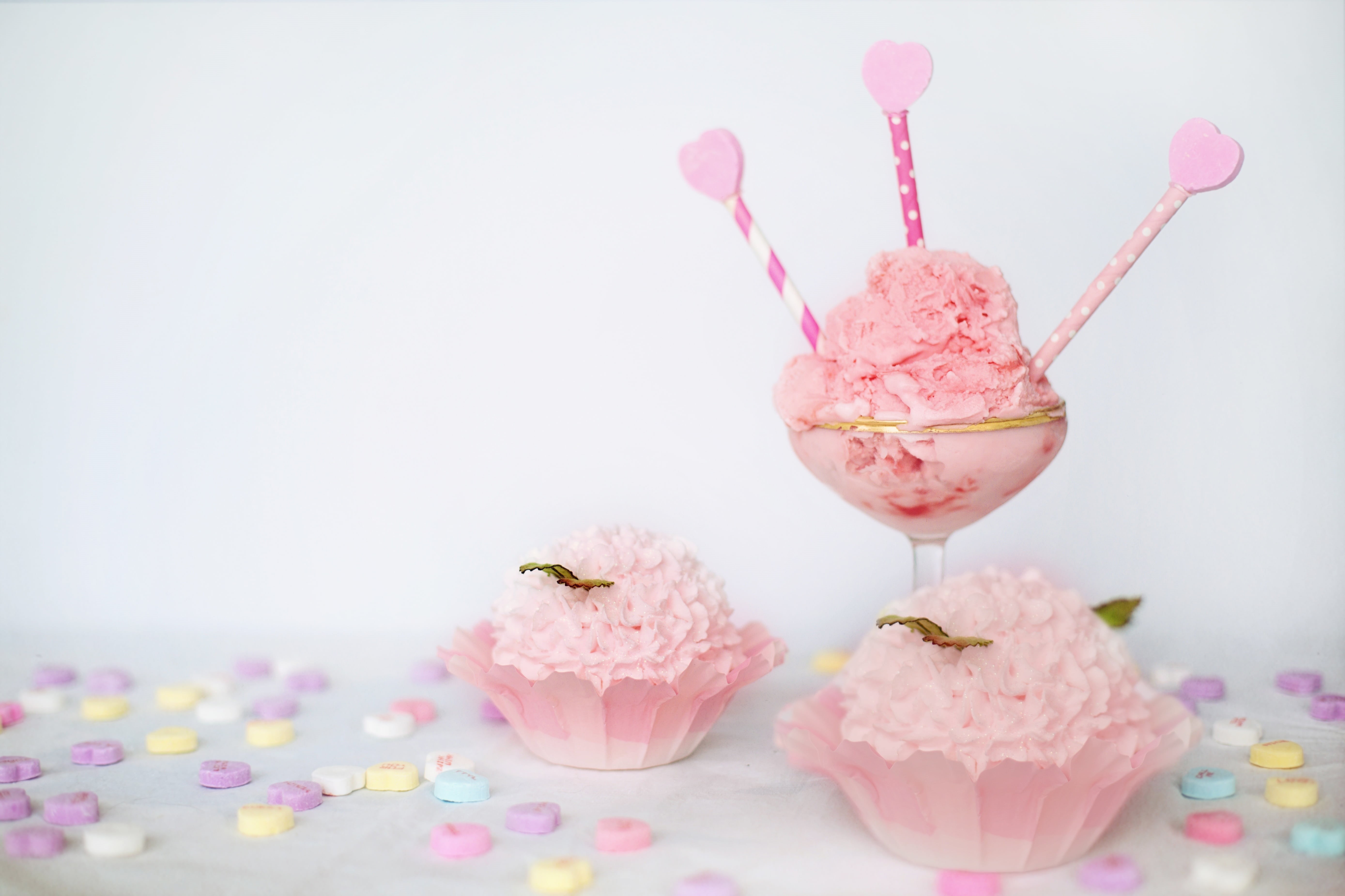 pink background, temptation, nature, food, studio shot, close-up, valentine, sweet food, party, hearts, indulgence, valentines day, pastel colored, freshness, HD Wallpaper