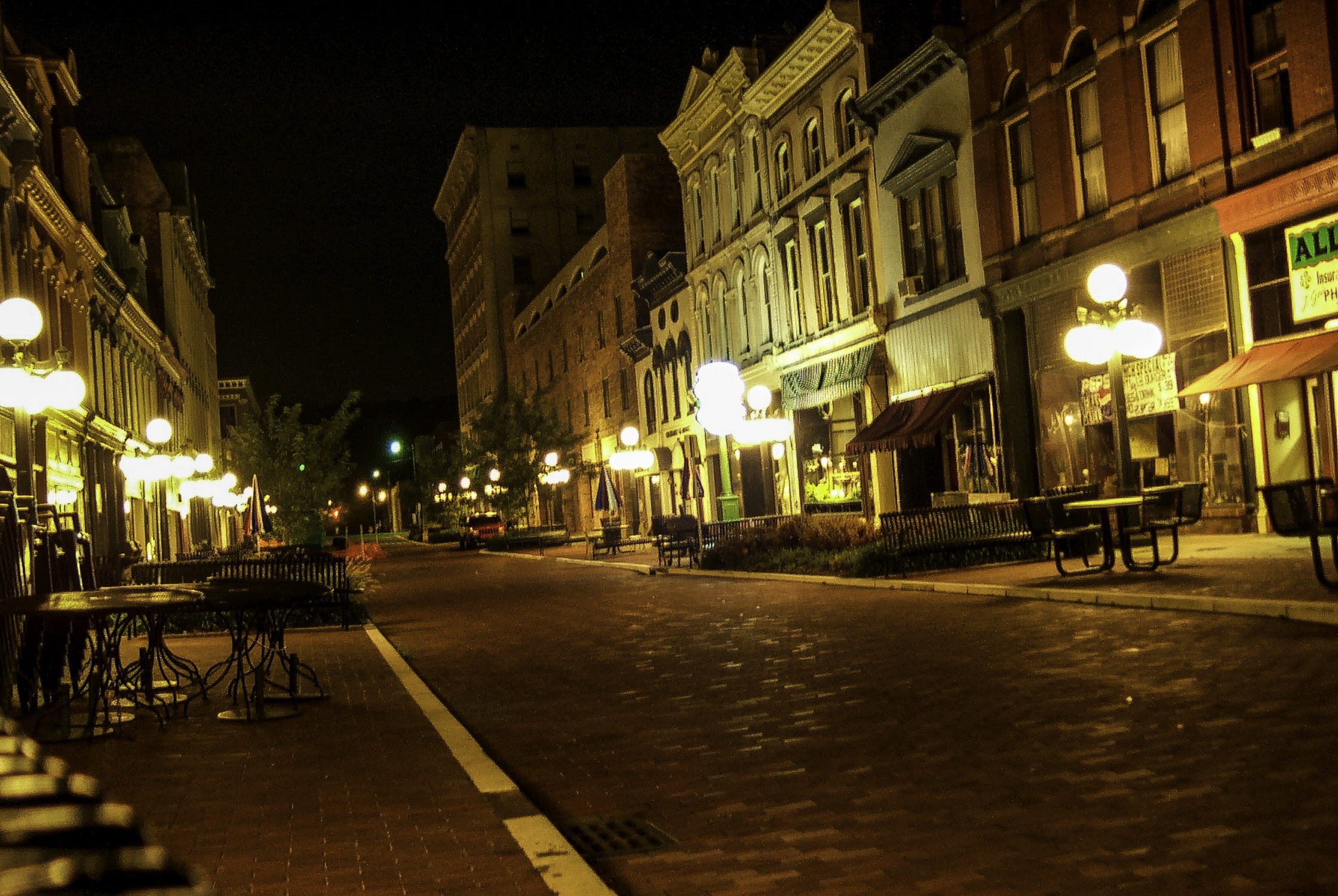 history, street, Downtown, road, transportation, no people, dark, light, built Structure, town, Frankfort, at night, roads, architecture, famous Place, HD Wallpaper