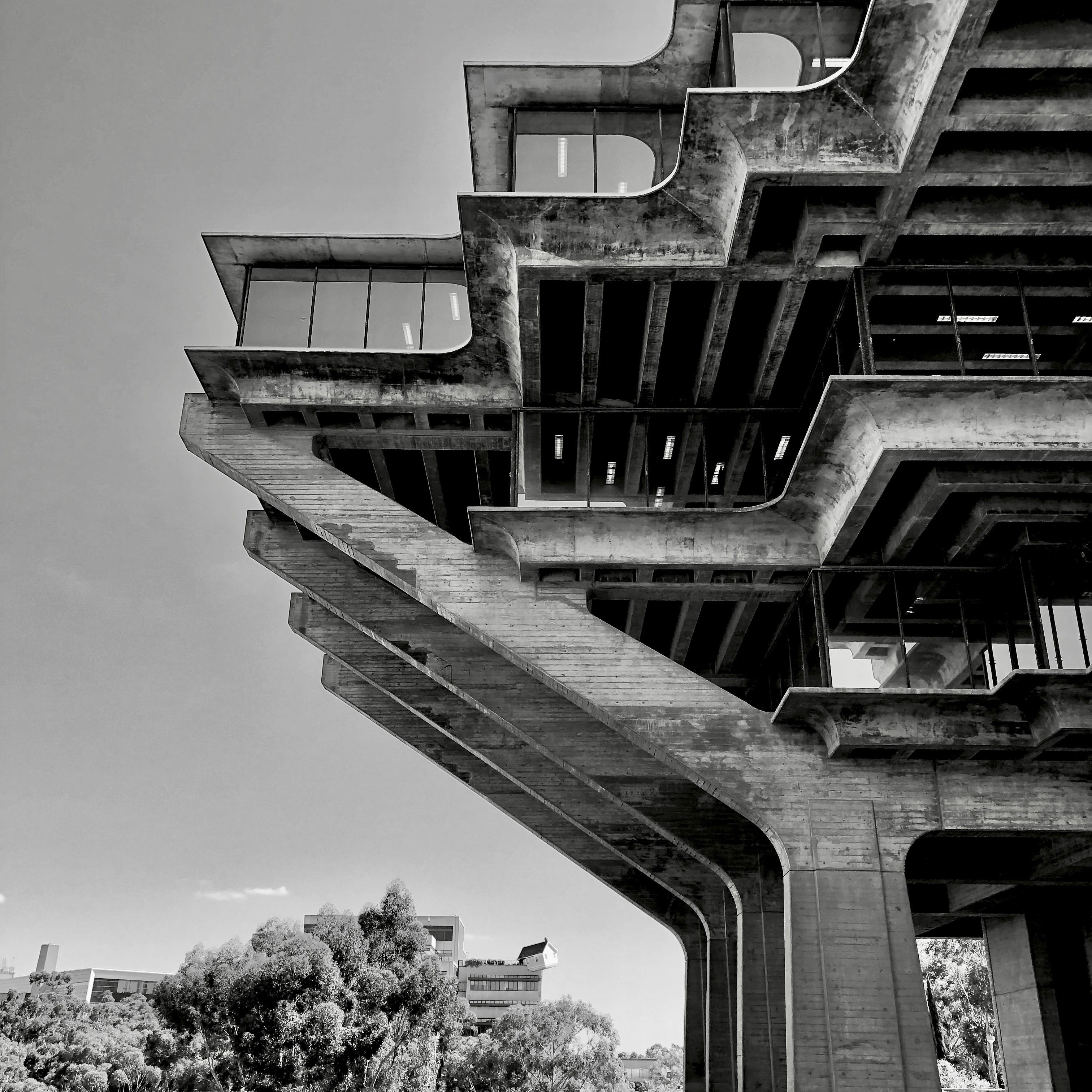 bunker, brick, clear sky, high rise, connection, road, roof, no people, city, photography, skyscraper, bridge, united states, geisel library, way, old, Phone HD Wallpaper