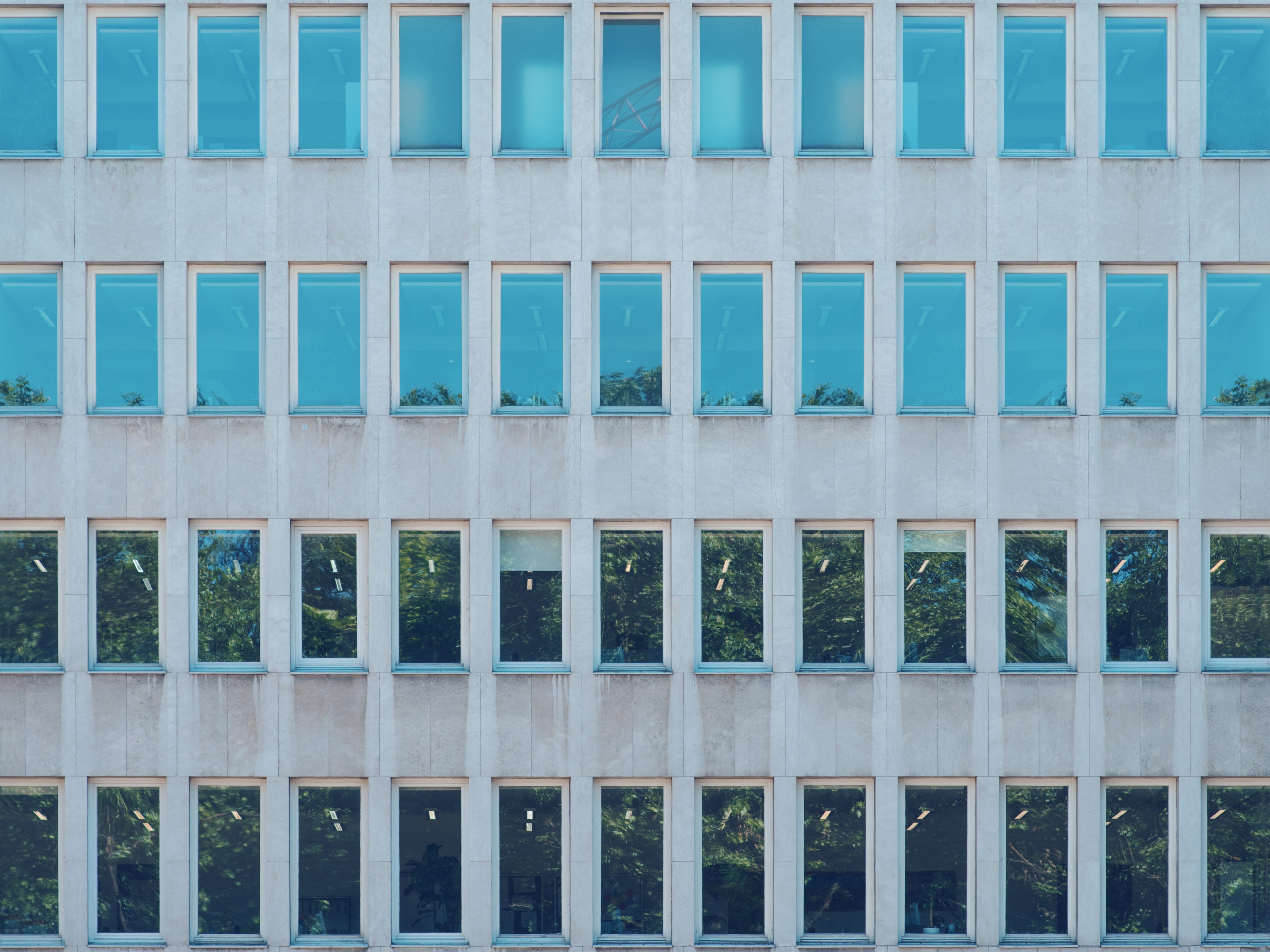 pattern, wall, windows, in a row, wall - Building Feature, side by side, office Building, no people, reflection, day, built Structure, full frame, facade, HD Wallpaper