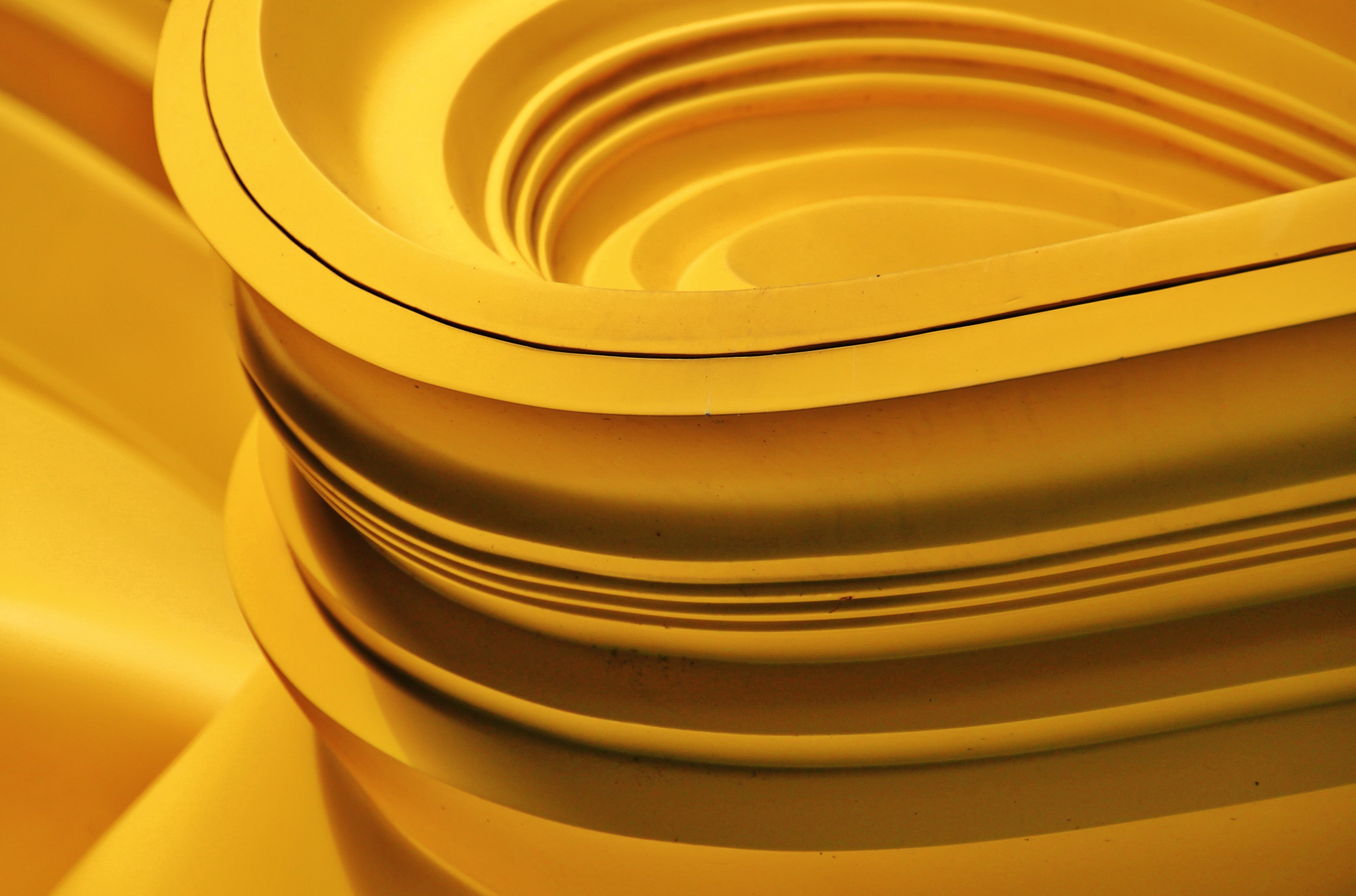 detail, artwork, gradations, ceramics, indoors, object, modern art, sculpture, lines, clean, stack, spiral, 4K, swing, crockery, art object, large group of objects, HD Wallpaper