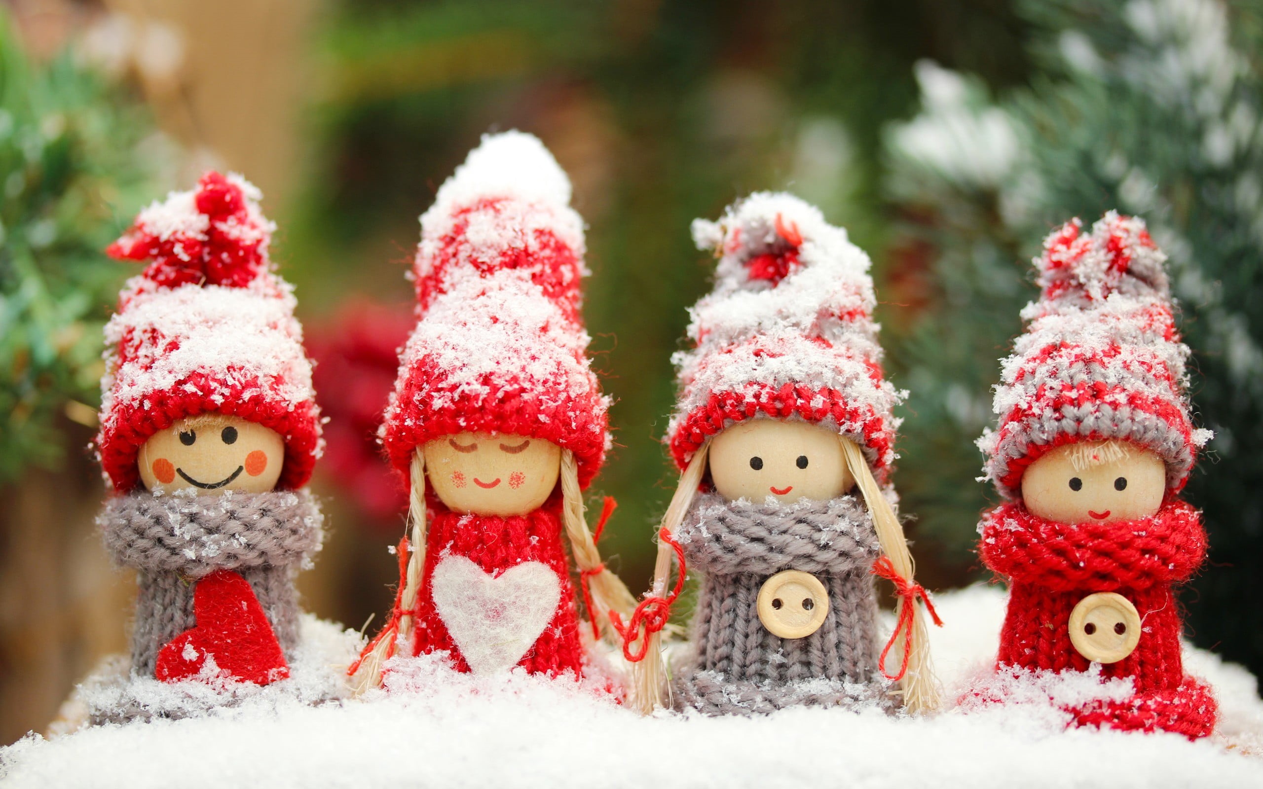 white, close-up, red, no people, white color, winter, celebration, New Year, snowman, bear, figurine, plush, male likeness, 2K, nature, toys, three, representation, HD Wallpaper