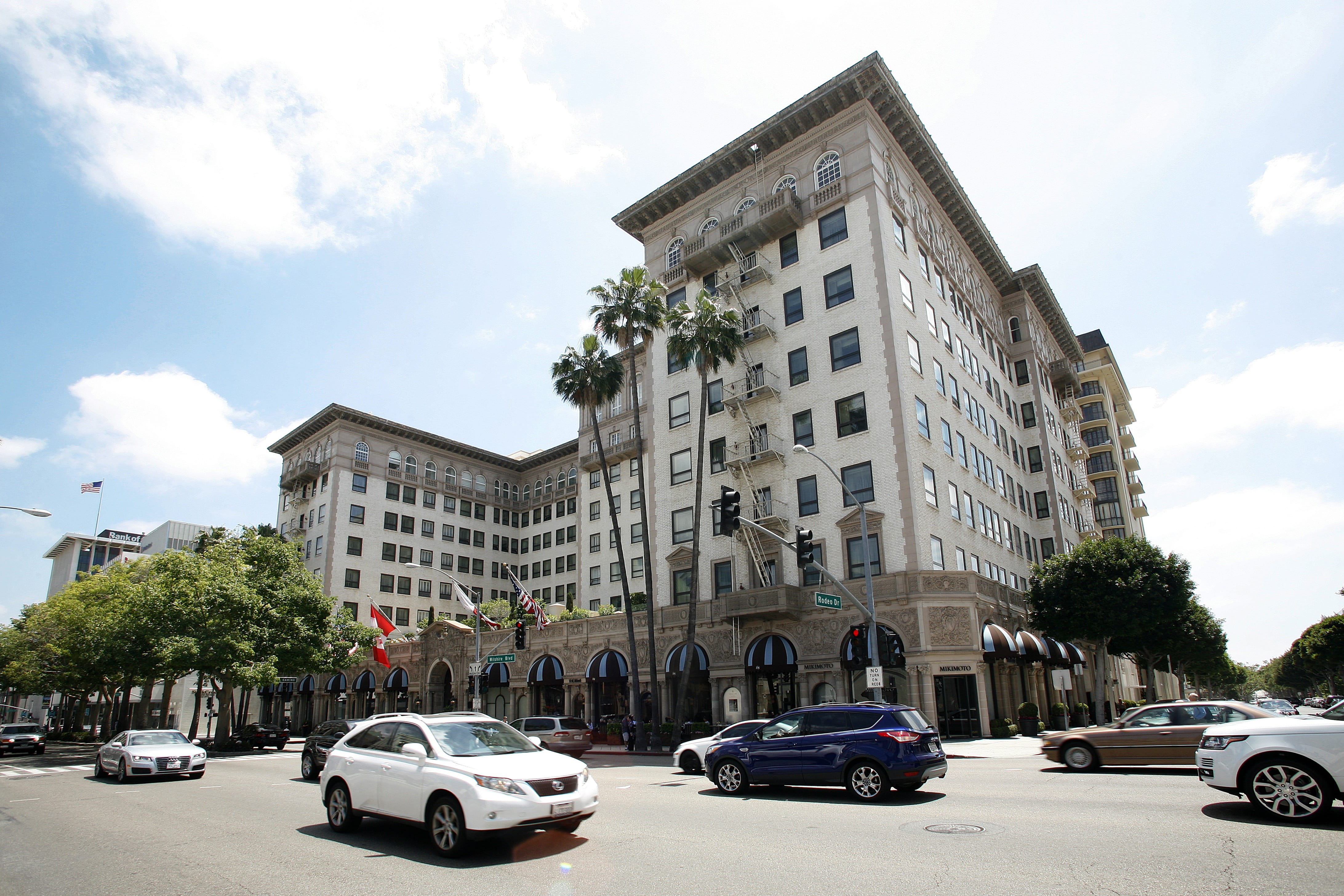 Hills, expensive, street, architecture, building, sky, building exterior, wilshire, wealth, built structure, sunny, city, nature, landmark, Hotel, california, HD Wallpaper
