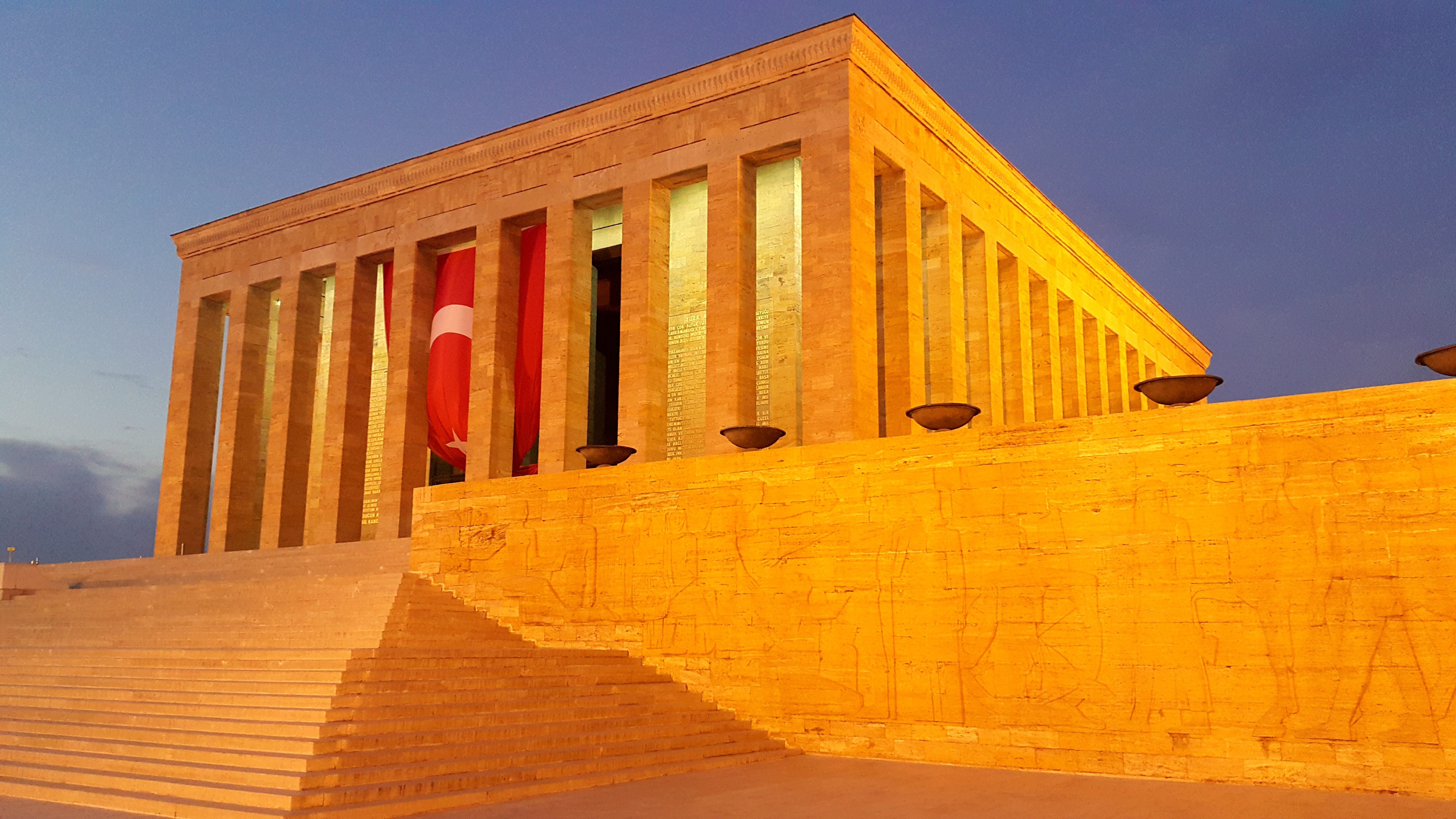 sunlight, photography, 5K, outdoors, n mausoleum, shrine, brown, concrete, forex indicators, Indicators, staircase, mustafa kemal atatürk, architectural column, HD Wallpaper