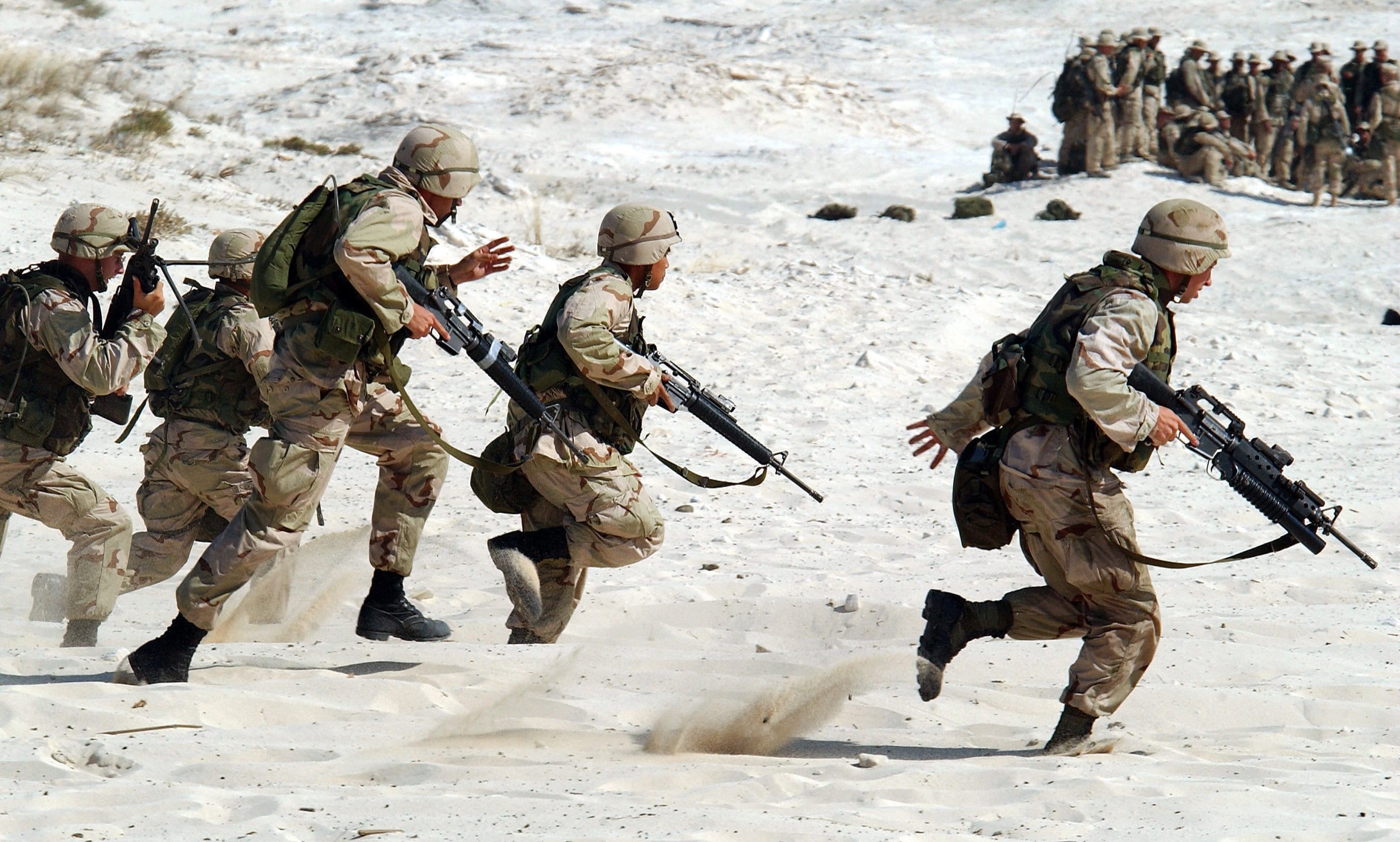 daytime, people, rifle, outdoors, battle, rifles, white, marching, uniform, army, weapon, guns, security, warrior, conflict, fighting, running, holding, HD Wallpaper