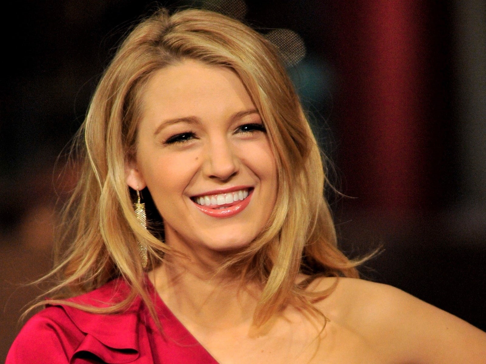 biting, lively, 720P, girl, blondes, women, blake, thongue, gossip, HD Wallpaper