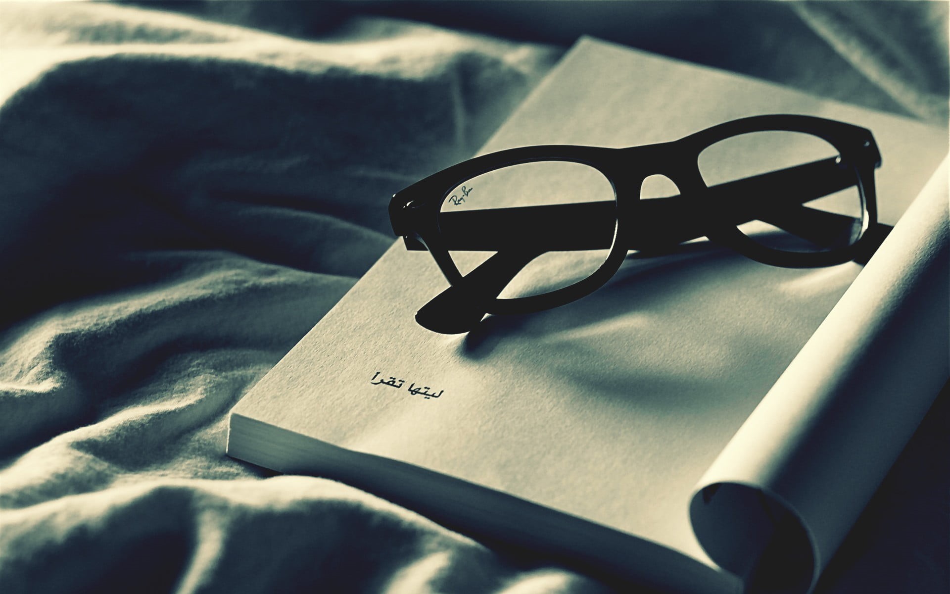 bed, day, glasses, publication, personal accessory, selective focus, framed, paper, eyeglasses, book, jeans, table, focus on foreground, furniture, no people, HD Wallpaper