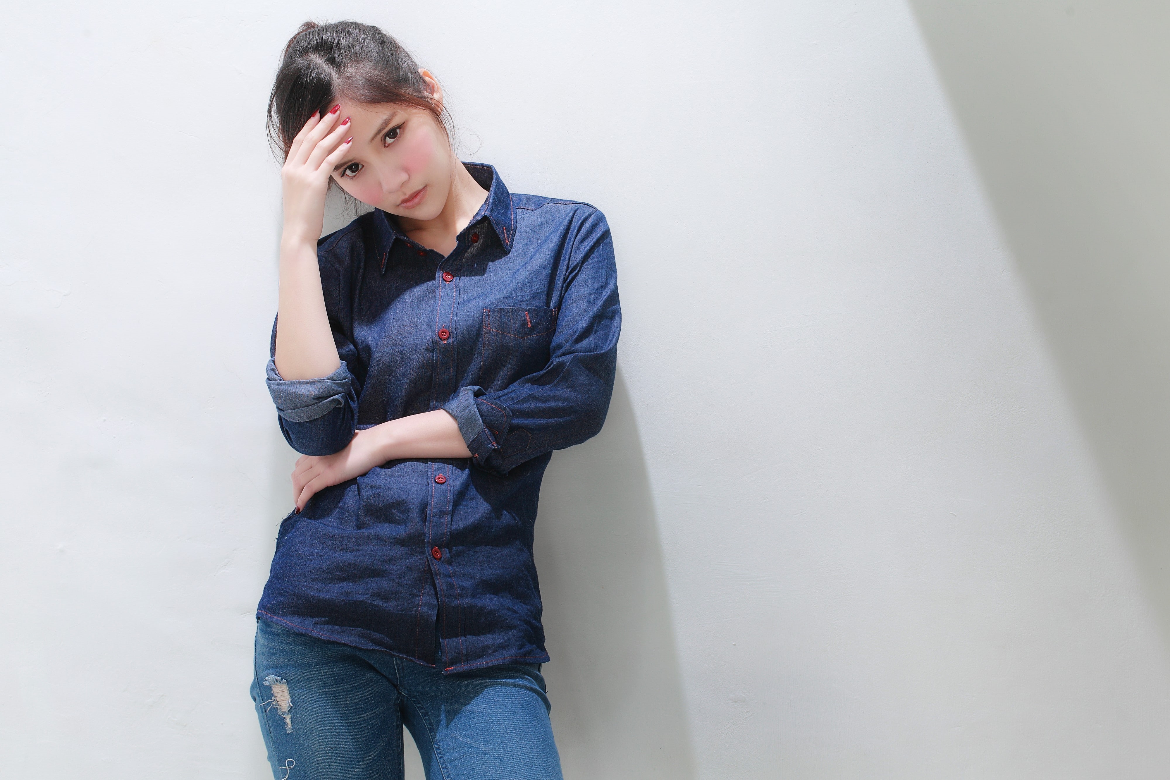 face, jeans, 4K, look, standing, asian, women, HD Wallpaper