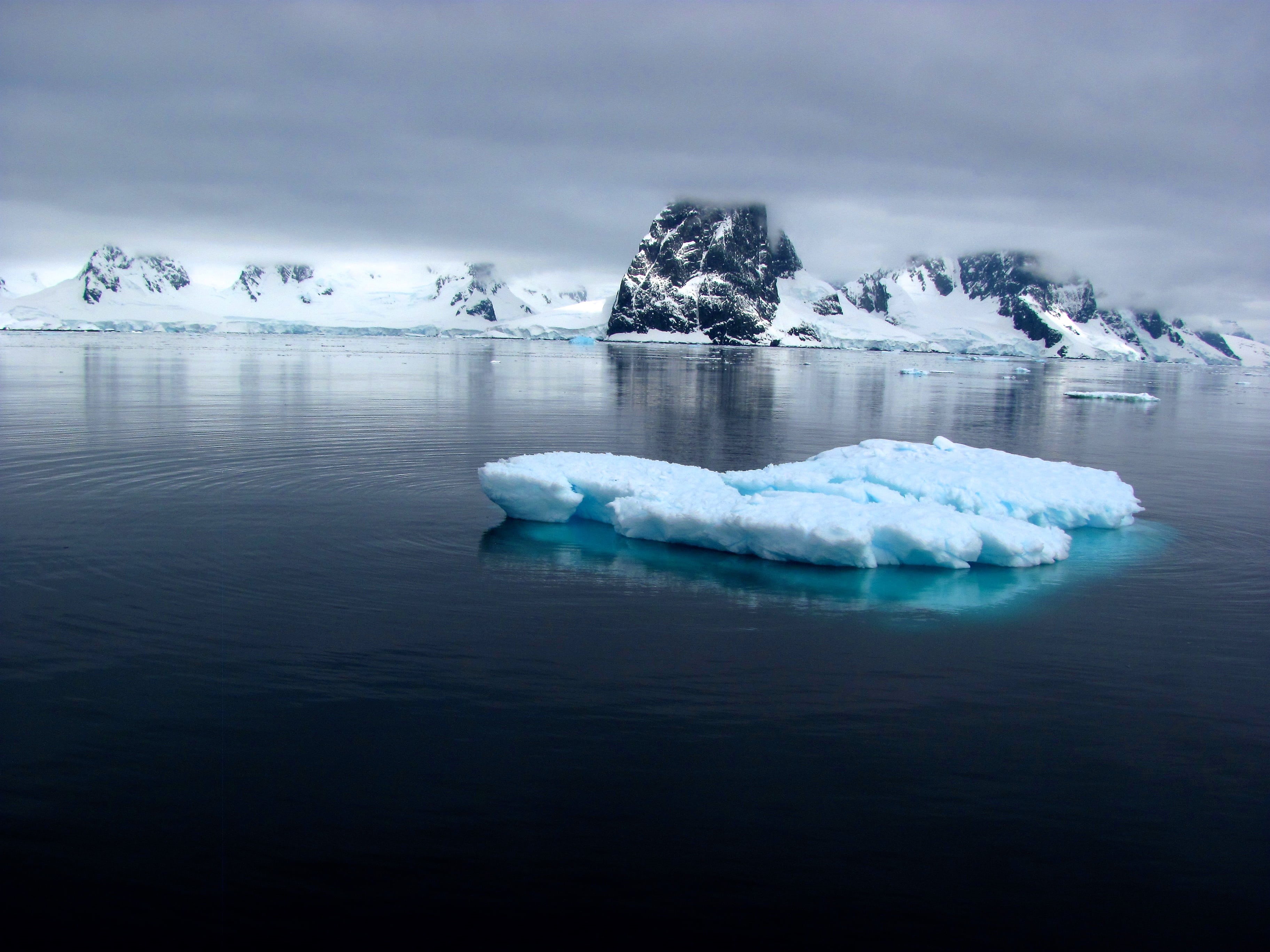 south Pole, no people, sky, ocean, arctic, jokulsarlon, lagoon, glacier, beauty in nature, iceberg - Ice Formation, antarctica, winter, sea, clouds, greenland, HD Wallpaper