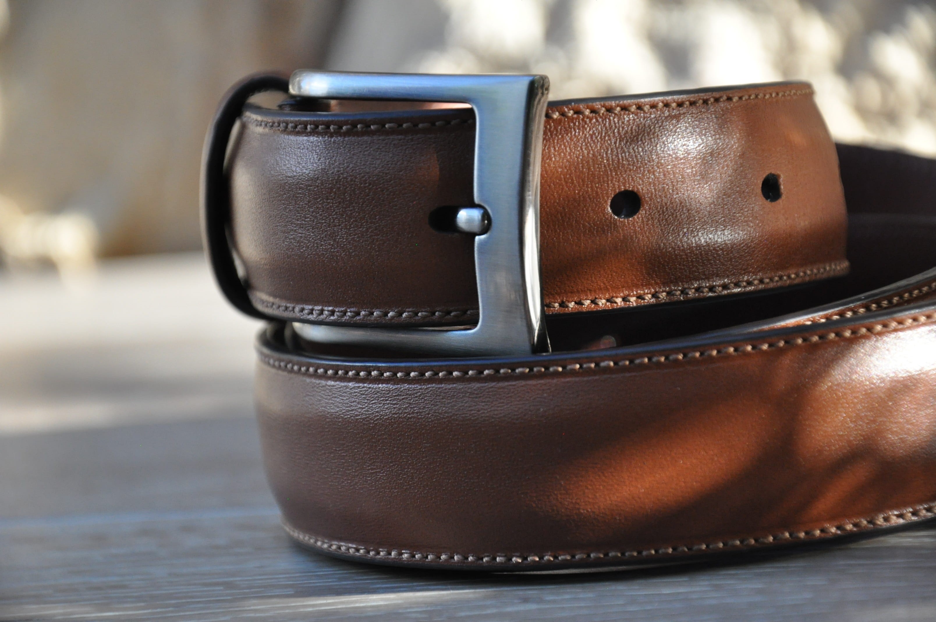 belt, black color, single object, technology, shallow, male, brown, professional, shopping, bag, selective focus, clothes, focus on foreground, men, suit, HD Wallpaper