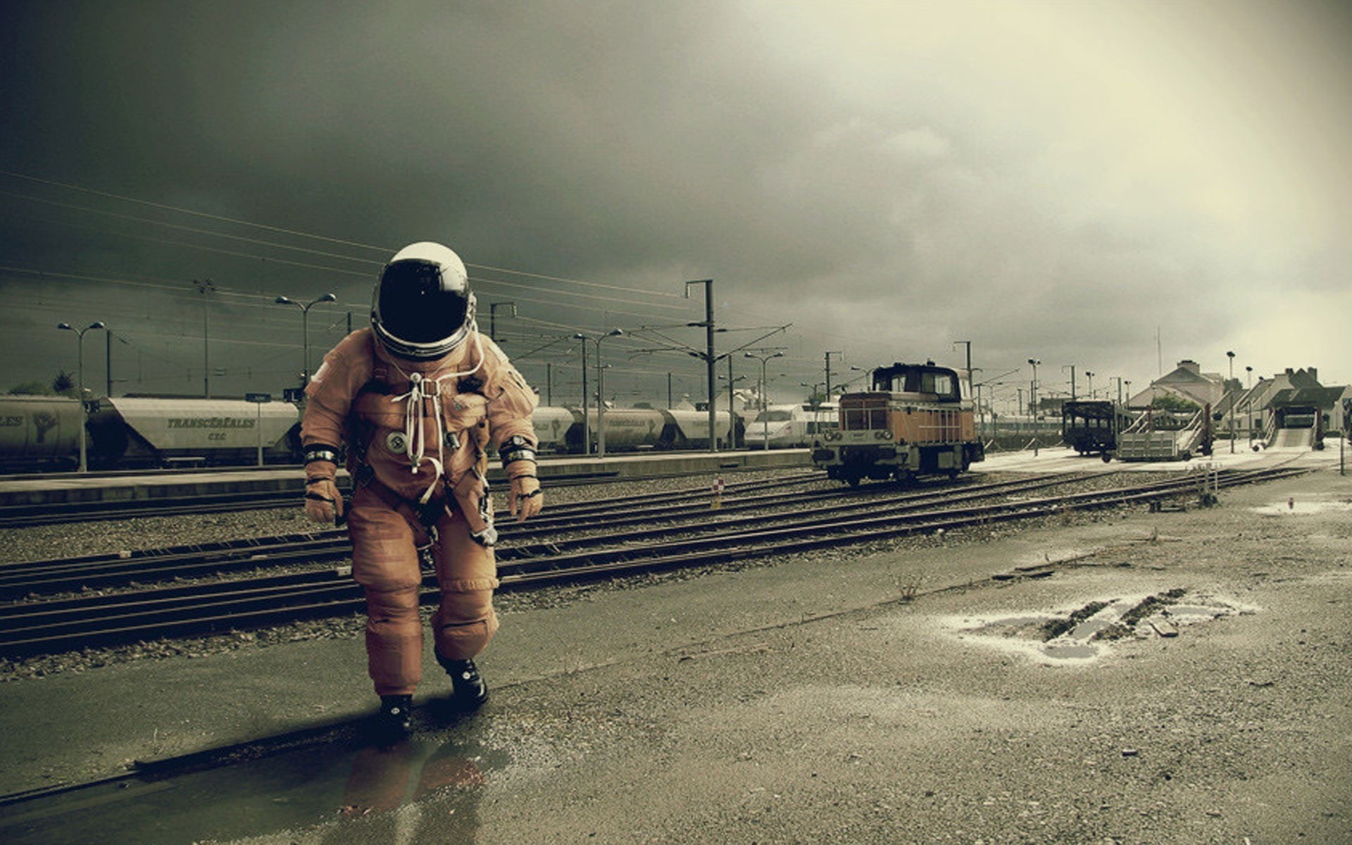 outer, Virus, space, cities, 1080P, Cosmonaut, astronauts, HD Wallpaper
