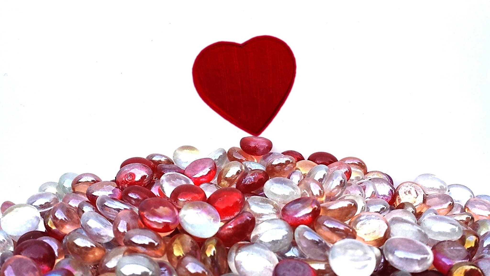 jewellery, positive emotion, close-up, ornament, precious, diamond, season, glamour, background, carat, candy, sparkle, indoors, glass beads, candy heart, HD Wallpaper