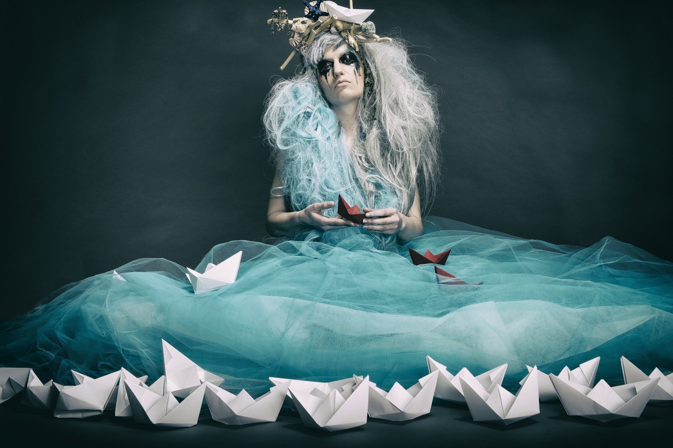 2K, paper boats, digital composite, young adult, bizarre, front view, adult, beautiful woman, blond hair, fashion, make-up, one person, hairstyle, long hair, HD Wallpaper