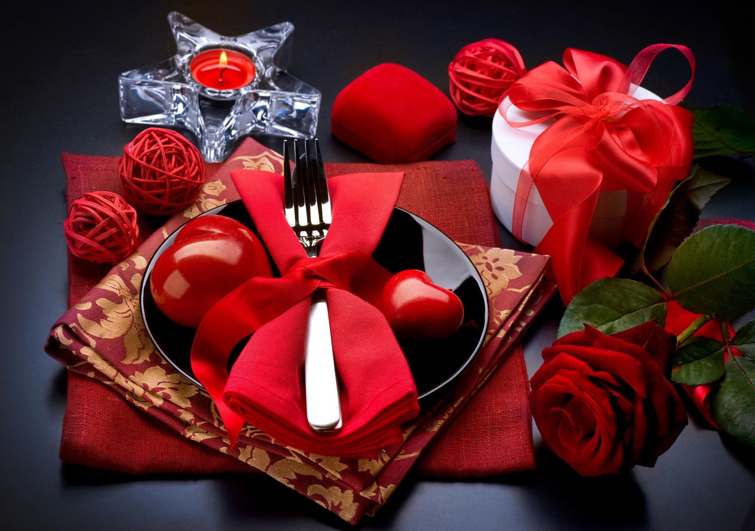 black background, valentines day - holiday, high angle view, ribbon - sewing item, indoors, close-up, holiday, box, table, celebration, christmas ornament, HD Wallpaper