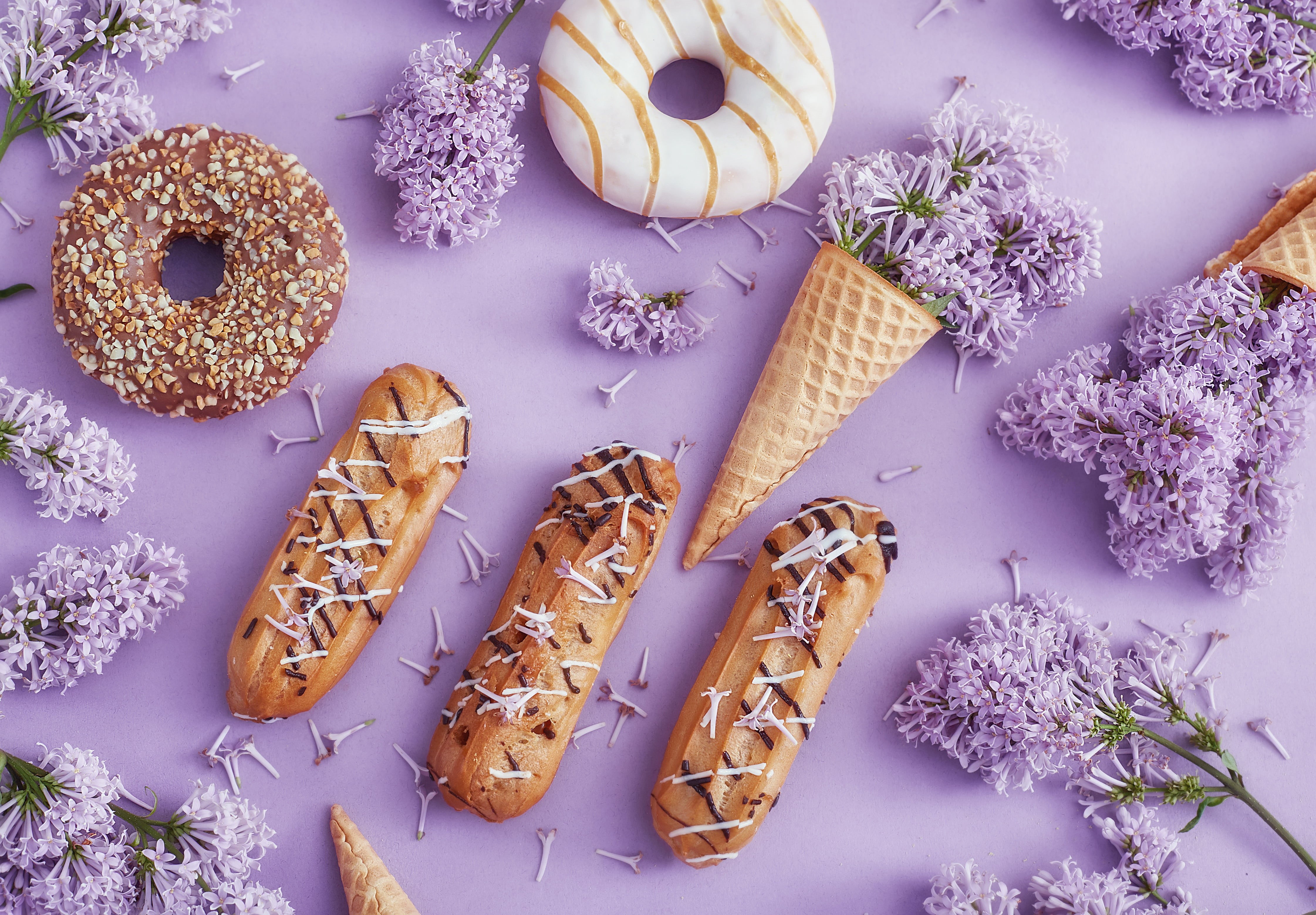 Purple Flower, Waffle Cone, Dessert, Still Life, Food, Doughnut, 4K, Éclair, HD Wallpaper