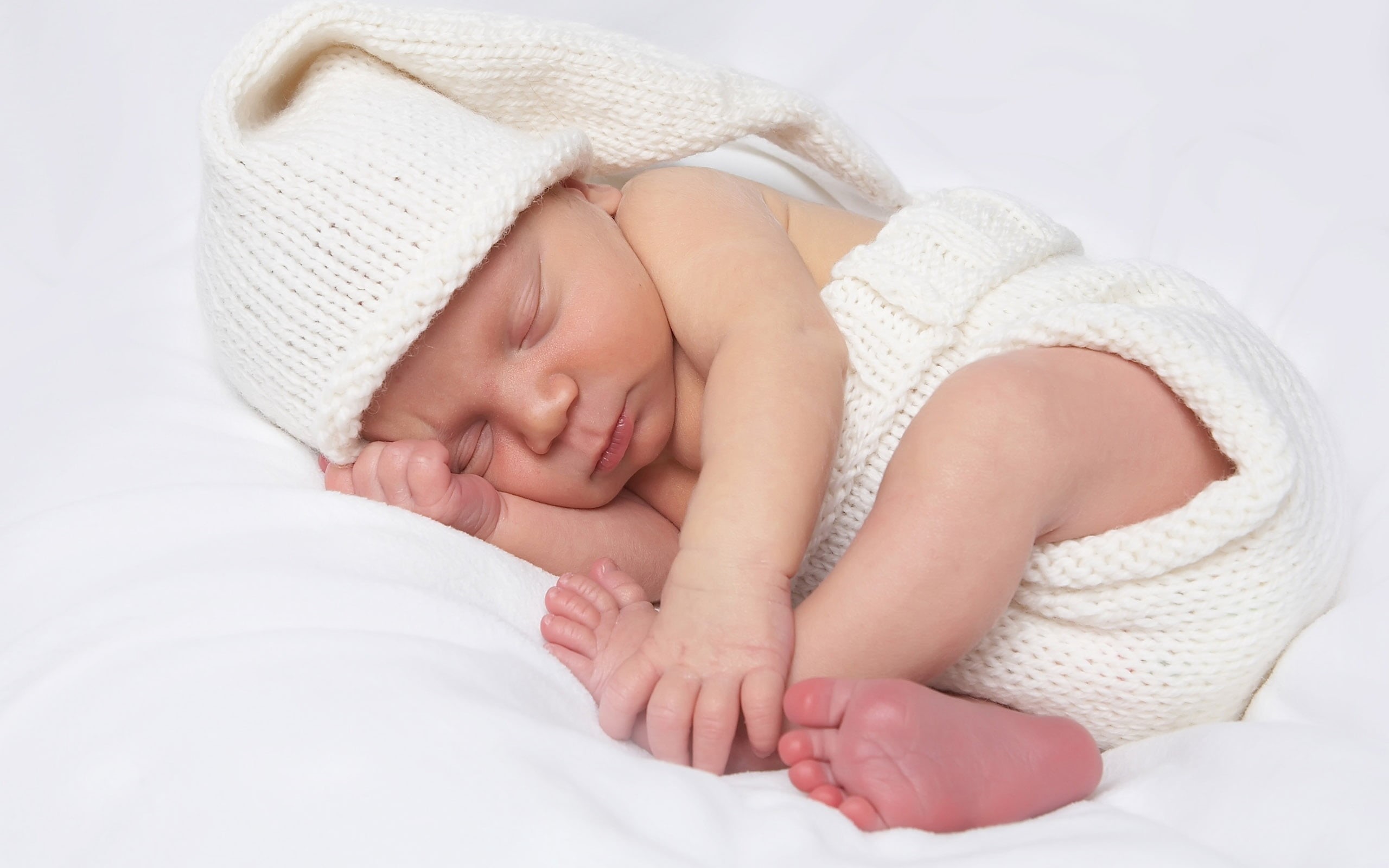babyhood, white, people, newborn, softness, relaxation, resting, boys, one Person, childhood, cute, child, clothing, beautiful, eyes closed, baby Blanket, HD Wallpaper