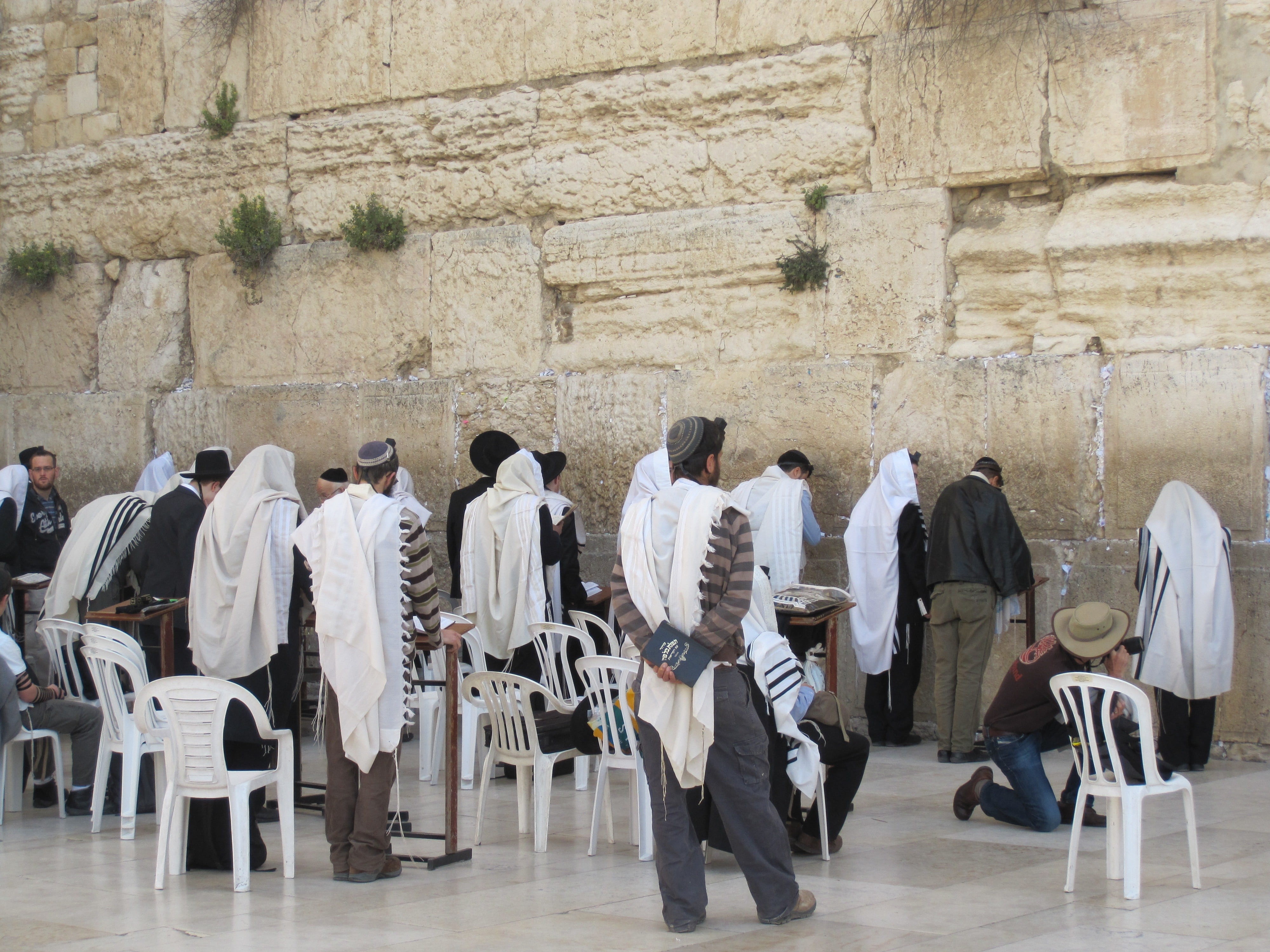 jewish, built structure, chair, judaism, beside, wall - building feature, ancient, religious, outdoors, pray, stone wall, large group of people, religion, HD Wallpaper