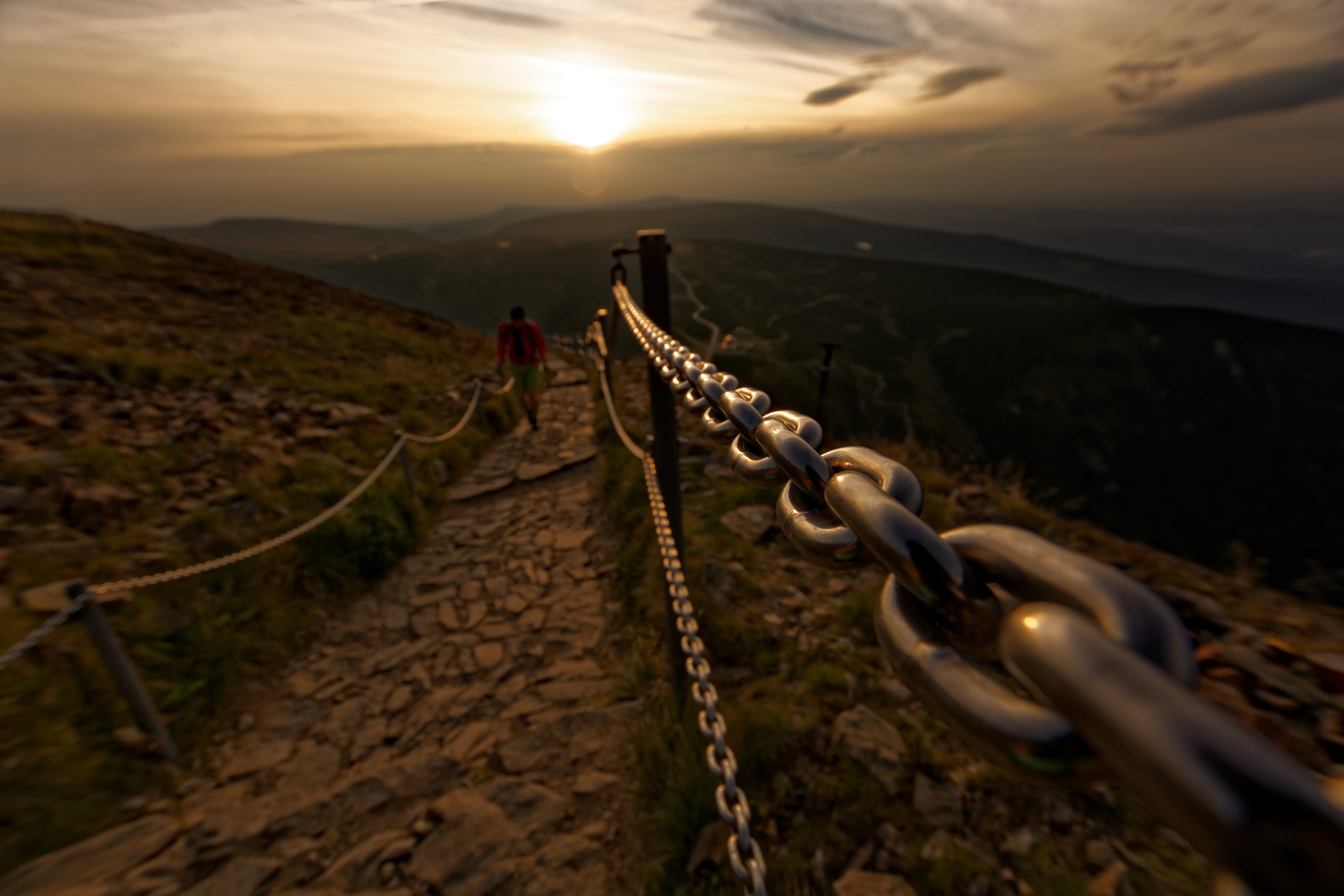 sunset, Sněžka  śnieżka, adventure, nature, sunrie, 5K, karkonosze, bokeh, karpacz, hiking, mountain, chain, outdoors, macro photography, photography, HD Wallpaper