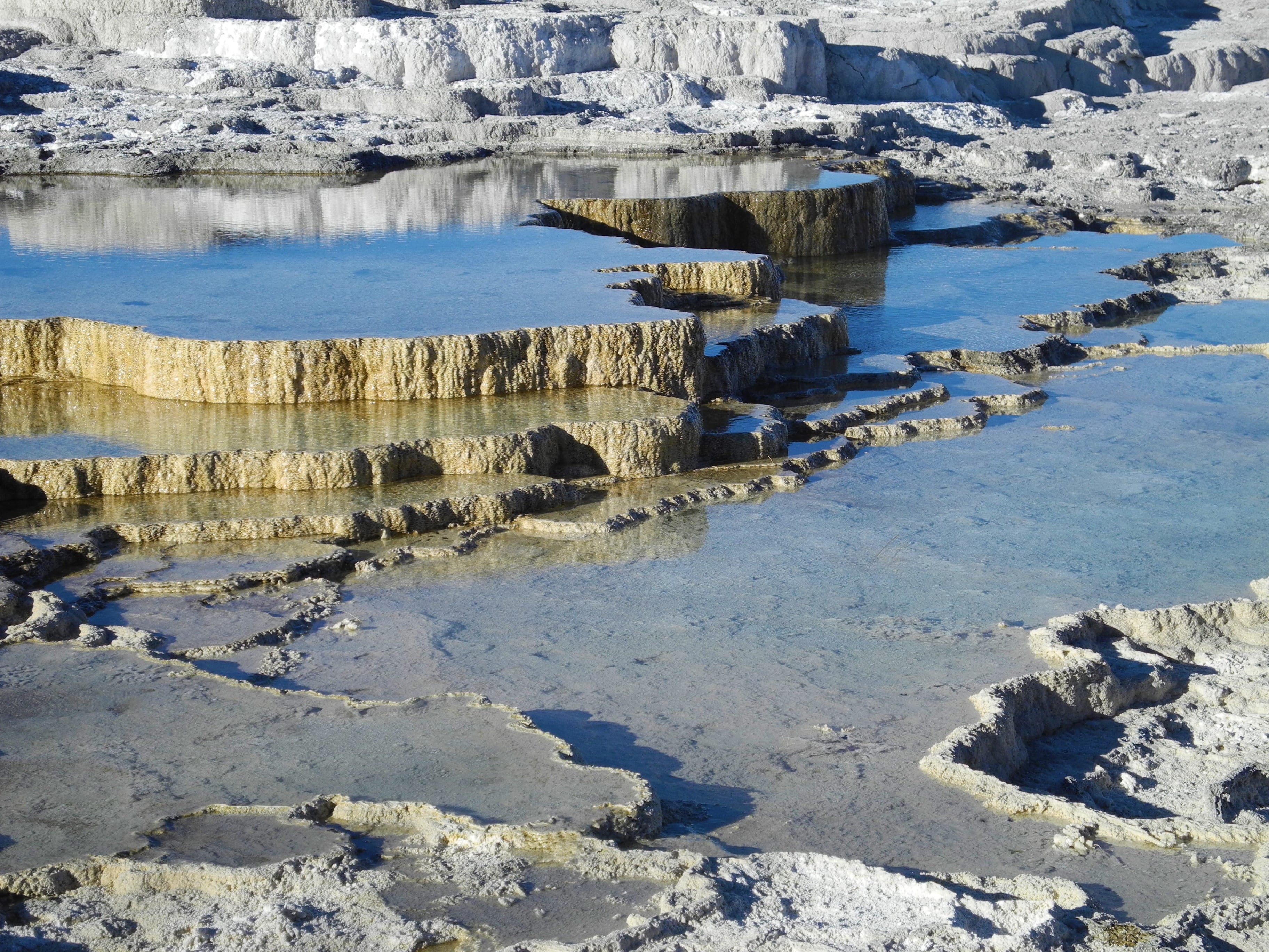 2K, outdoors, yellowstone, scenics - nature, national, park, water, sunlight, tranquil scene, mammoth hot springs, architecture, wyoming, winter, idyllic, HD Wallpaper