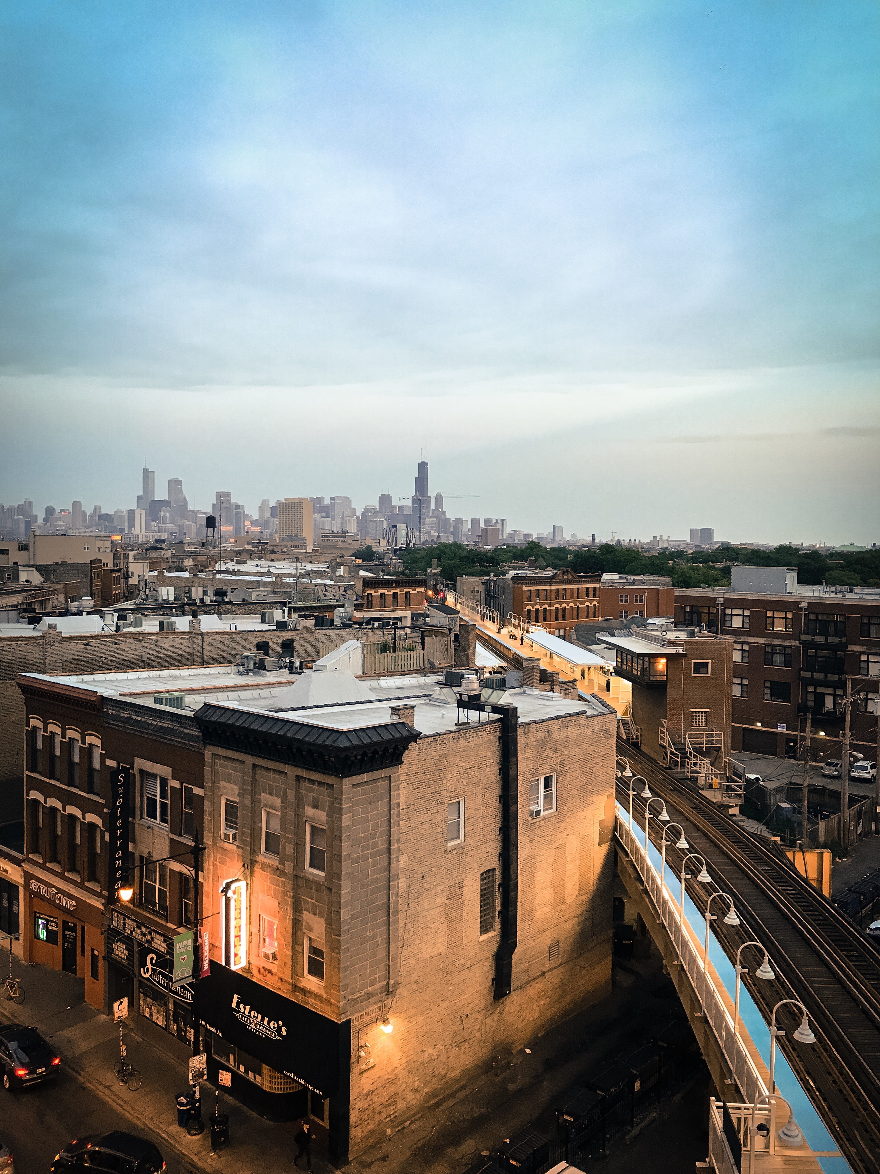 cloud - sky, high angle view, street, summer, rail transportation, city, skyscraper, cloudy, office building exterior, chicago, outdoors, mode of transportation, Phone HD Wallpaper