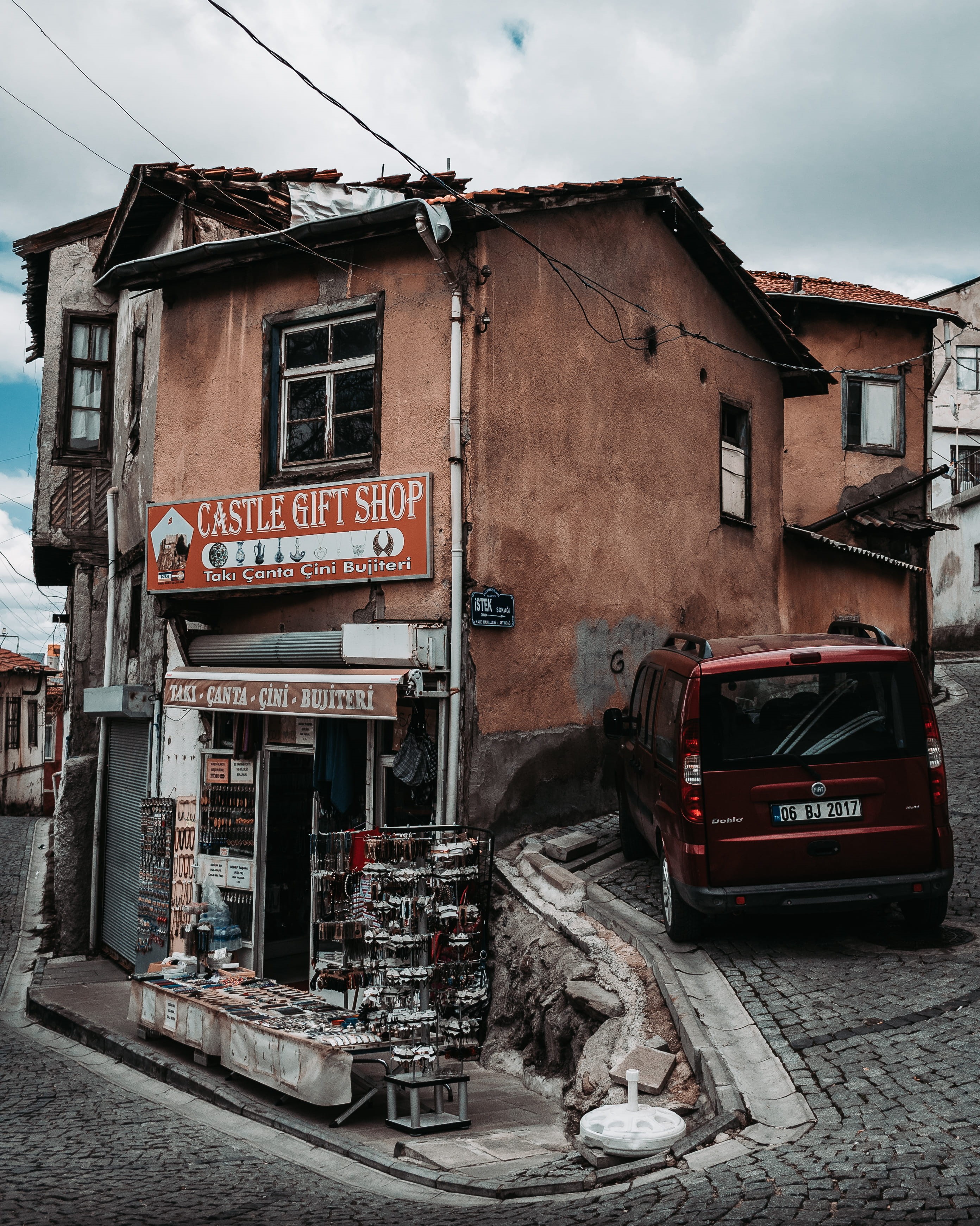 communication, mode of transportation, building exterior, text, roof, urban, car, street, gift shop, tire, automobile, ankara, walkway, land vehicle, western script, Phone HD Wallpaper