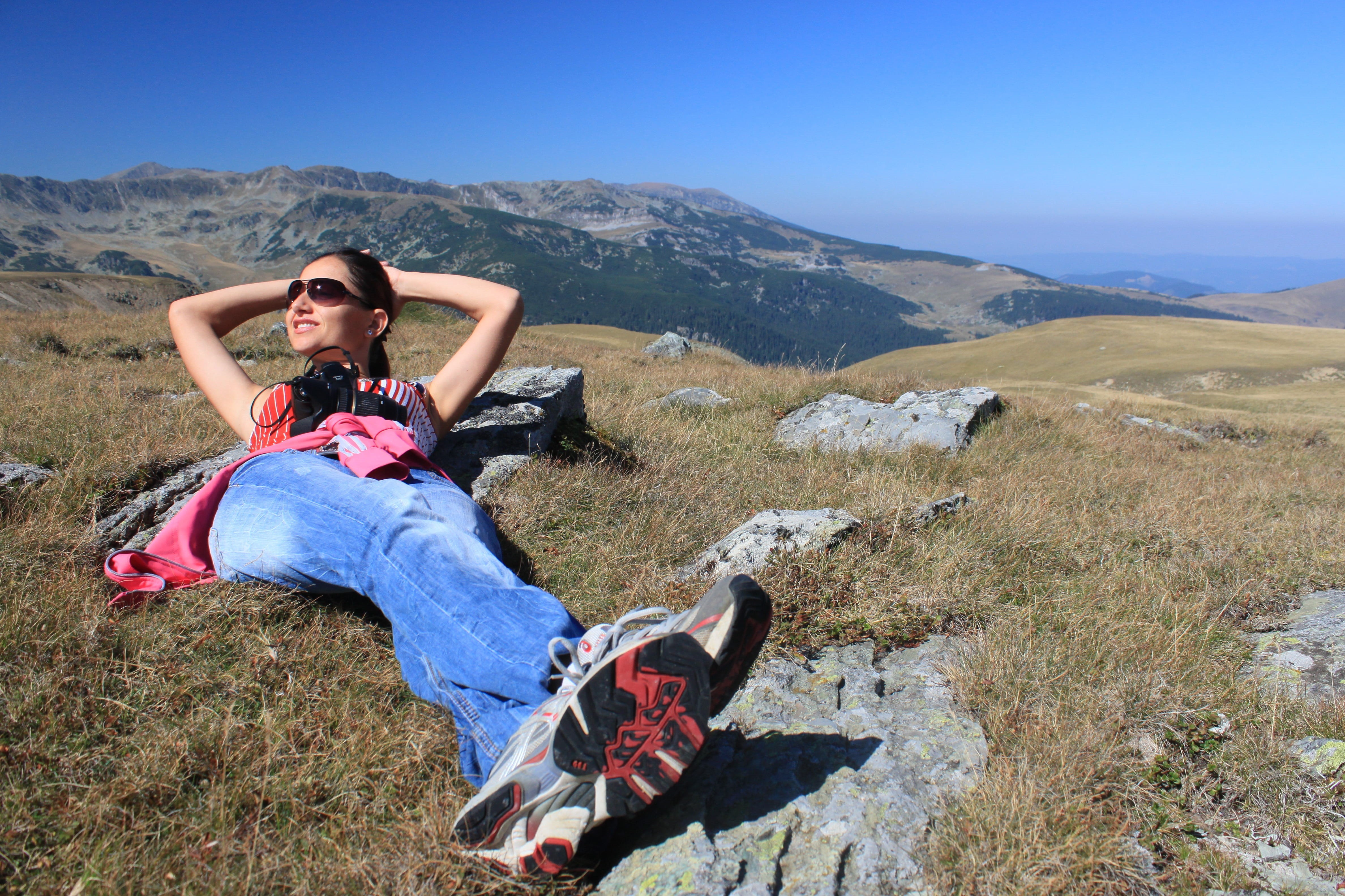 sport, real people, one man only, Mountains, women, summer, people, beautiful woman, men, Carpathian, beauty in nature, travel, non-urban scene, casual clothing, HD Wallpaper