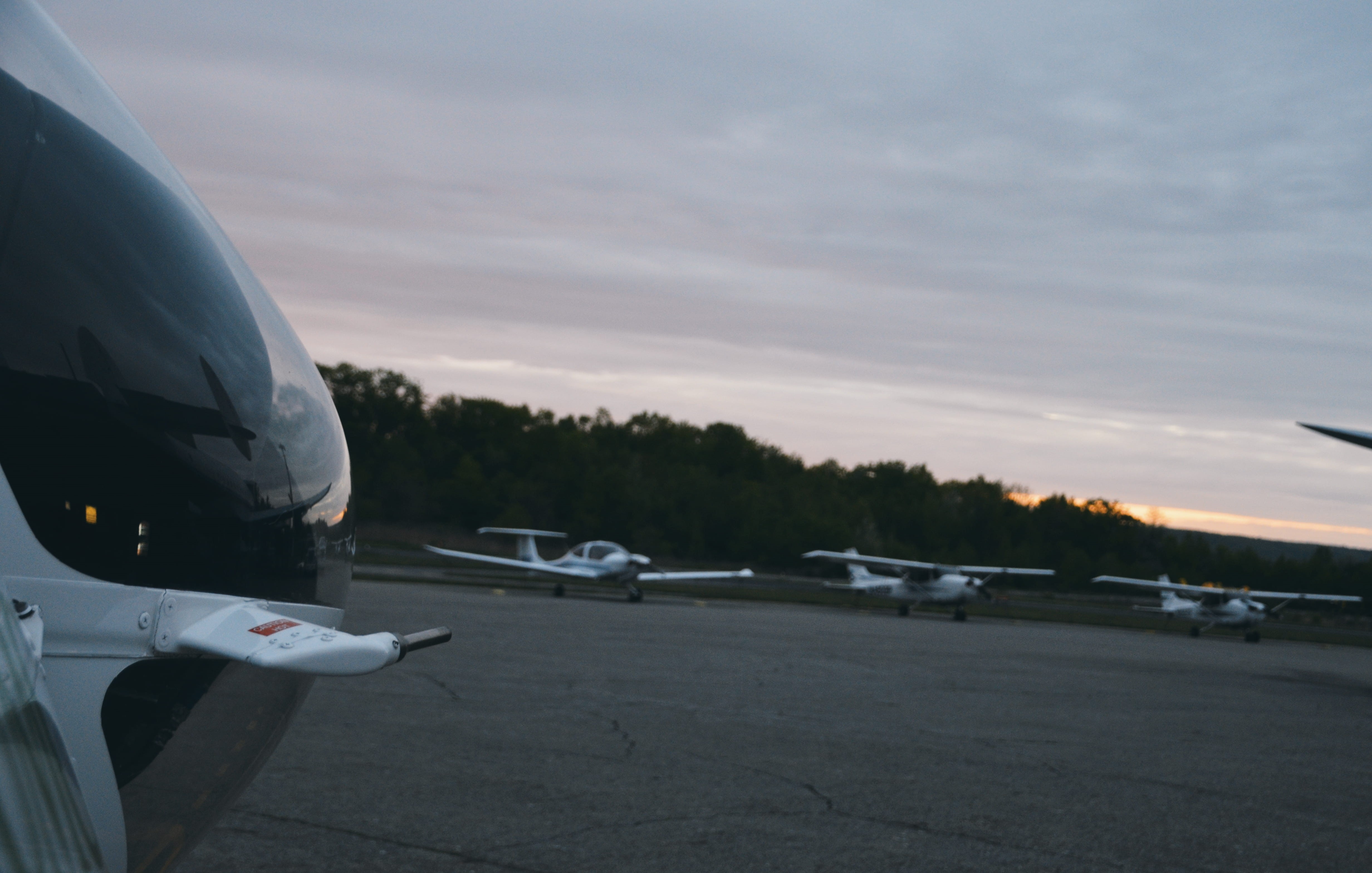 cloud - sky, planes, airport, no people, commercial airplane, mode of transportation, motor vehicle, aviation, cessna, air vehicle, nature, plane, outdoors, HD Wallpaper