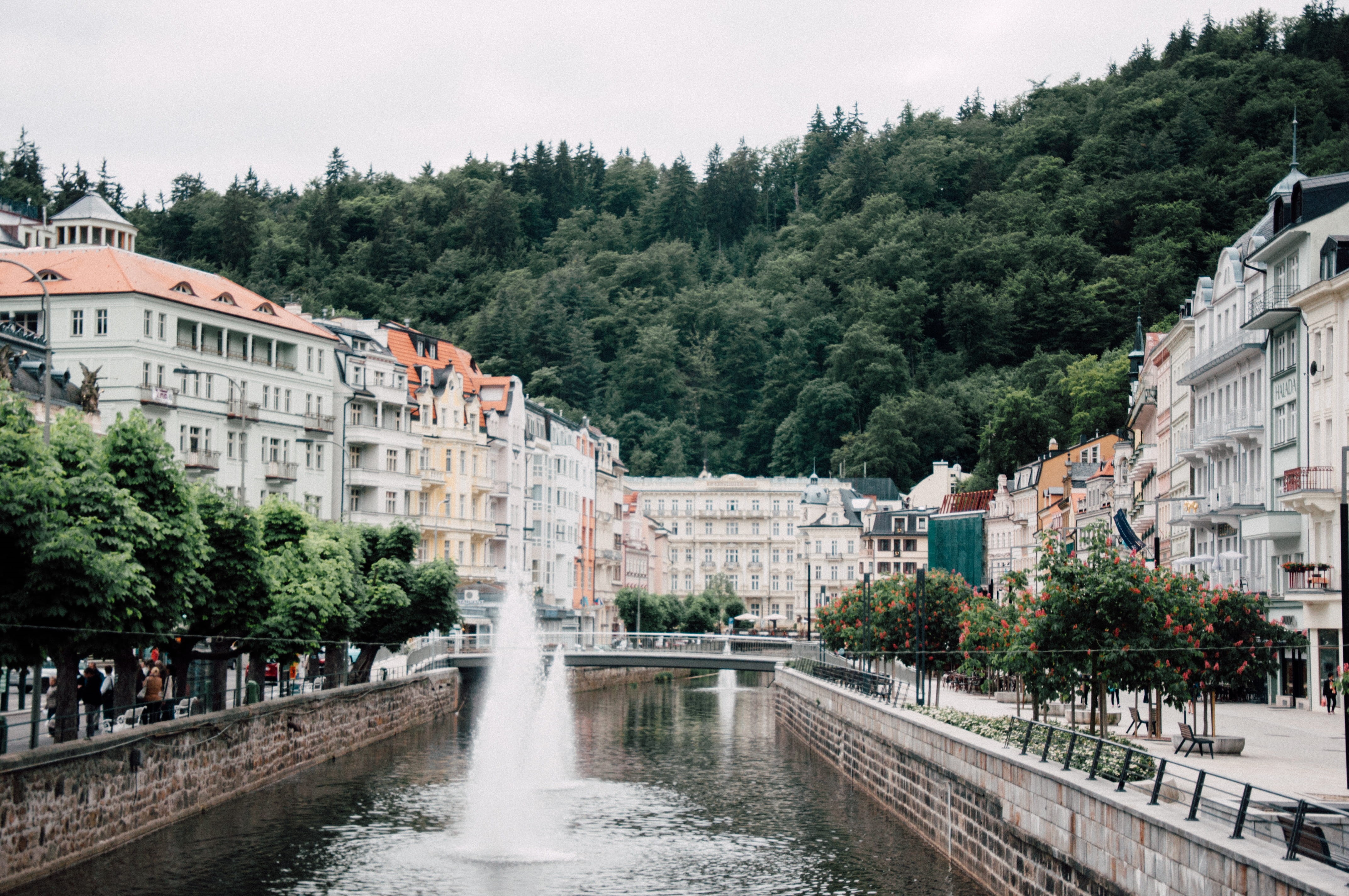 river, 4K, mountain, karlovy vary, person, waterfront, urban, treees, water, town, building, building exterior, czech republic, outdoors, motion, near, HD Wallpaper