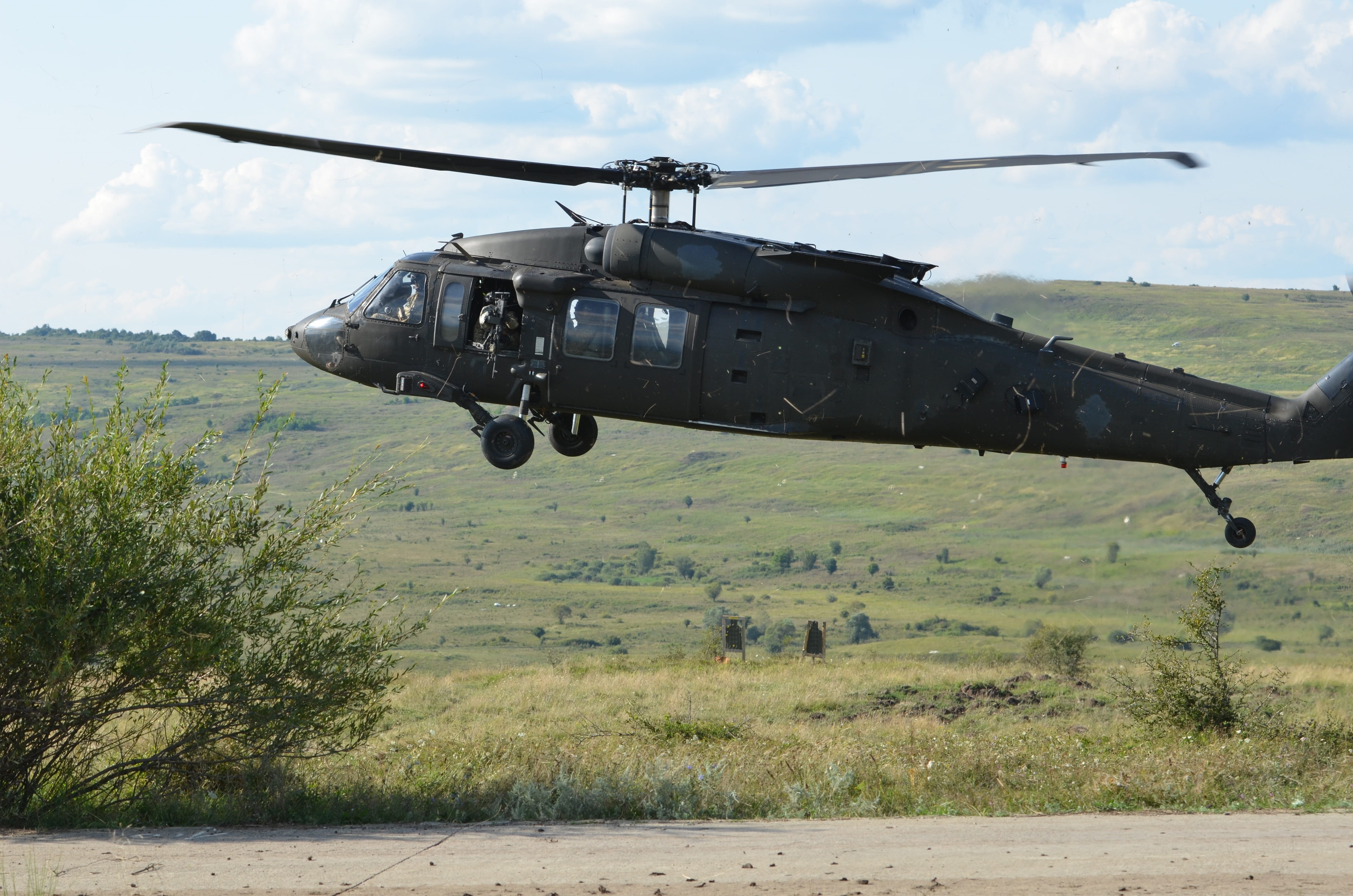 army, motion, cloud - sky, sikorsky, airborne, air vehicle, landscape, blackhawk, sky, chopper, united states, rotor, flying, day, outdoors, technology, HD Wallpaper