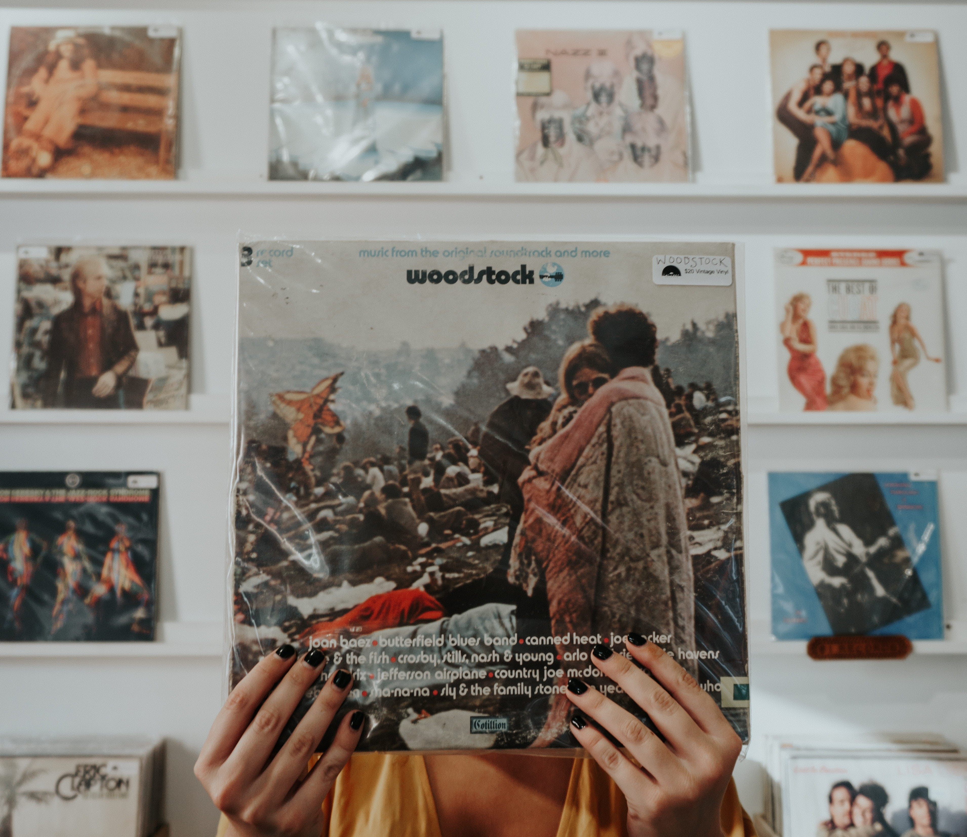 hand, person, record store, one Person, women, record, model, editorial, style, woodstock, vintage mod, holding, vintage, festival, rock and roll, retro, HD Wallpaper