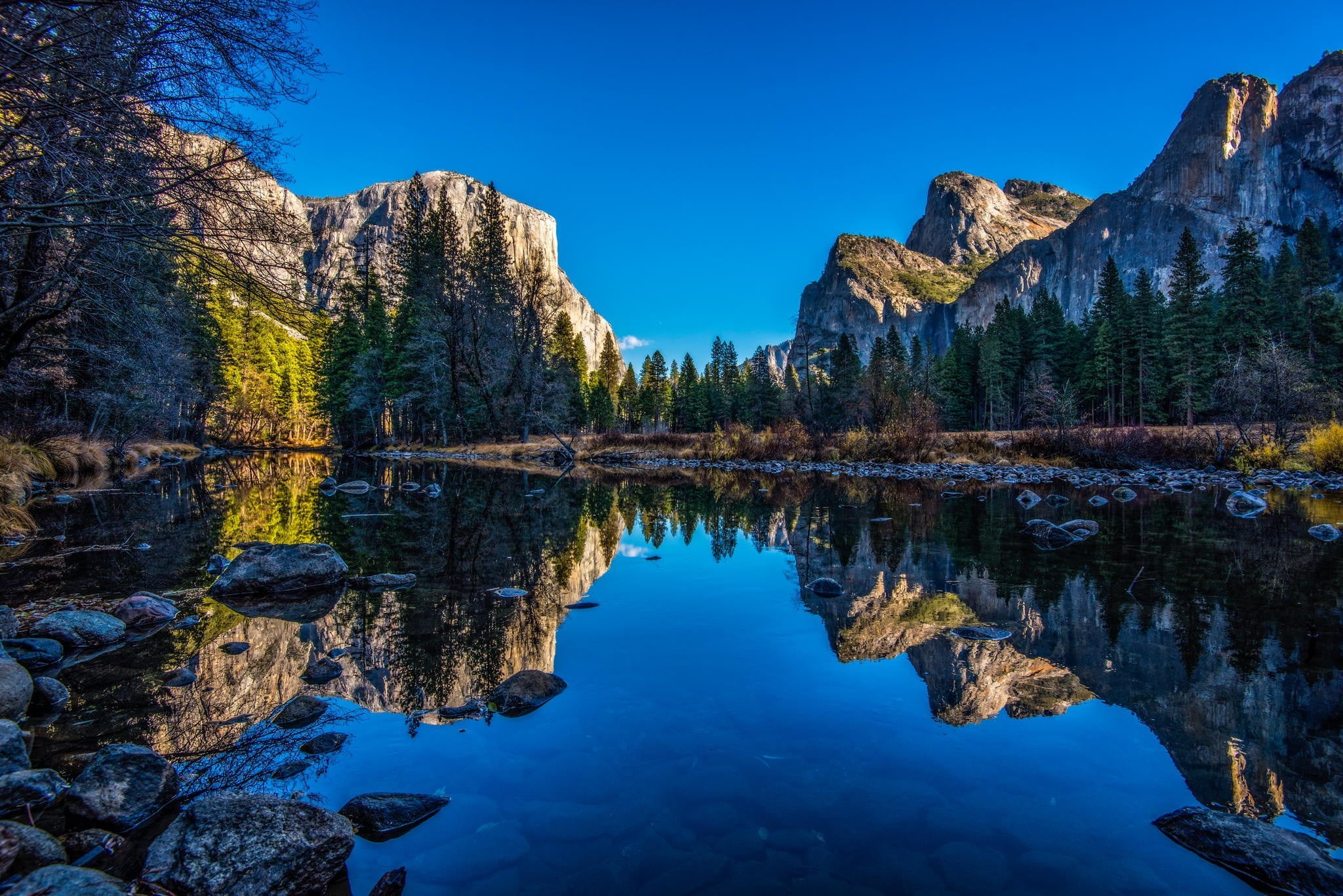 beauty in nature, symmetry, view, day, blue, mountains, tree, no people, landscape, lake, daytime, 1080P, forest, plant, clear sky, rock, reflection, reflection lake, HD Wallpaper