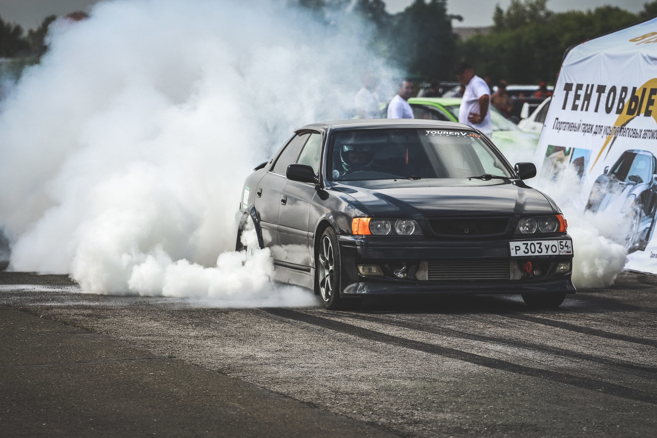 misfortune, outdoors, city, driving, land Vehicle, competition, on the move, sport, chaser, public transportation, side view, street, car, smoke - Physical Structure, HD Wallpaper