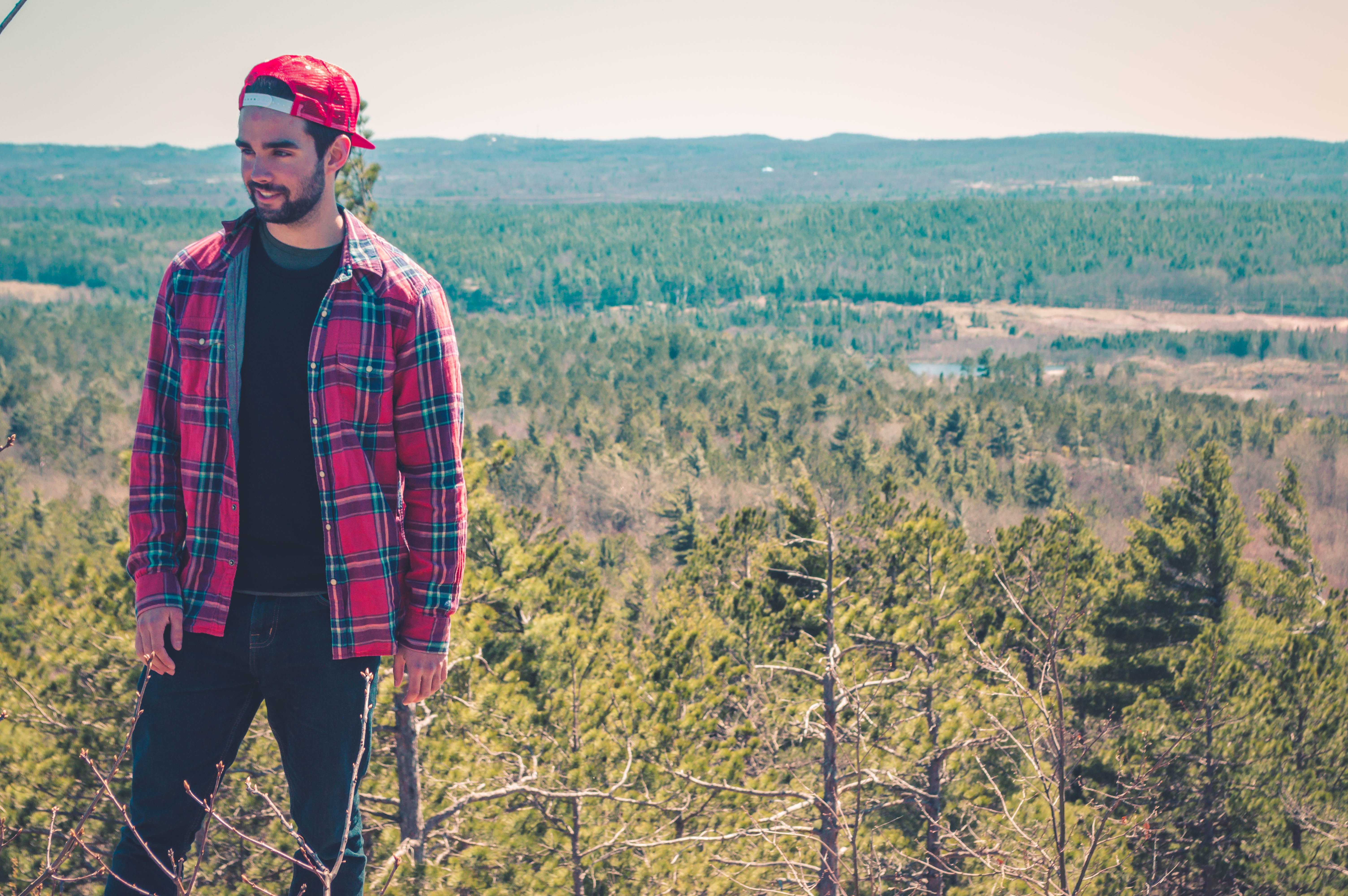 leisure activity, men, checked pattern, plaid shirt, non-urban scene, young adult, front view, looking at camera, adult, lifestyles, land, outdoors, united states, HD Wallpaper
