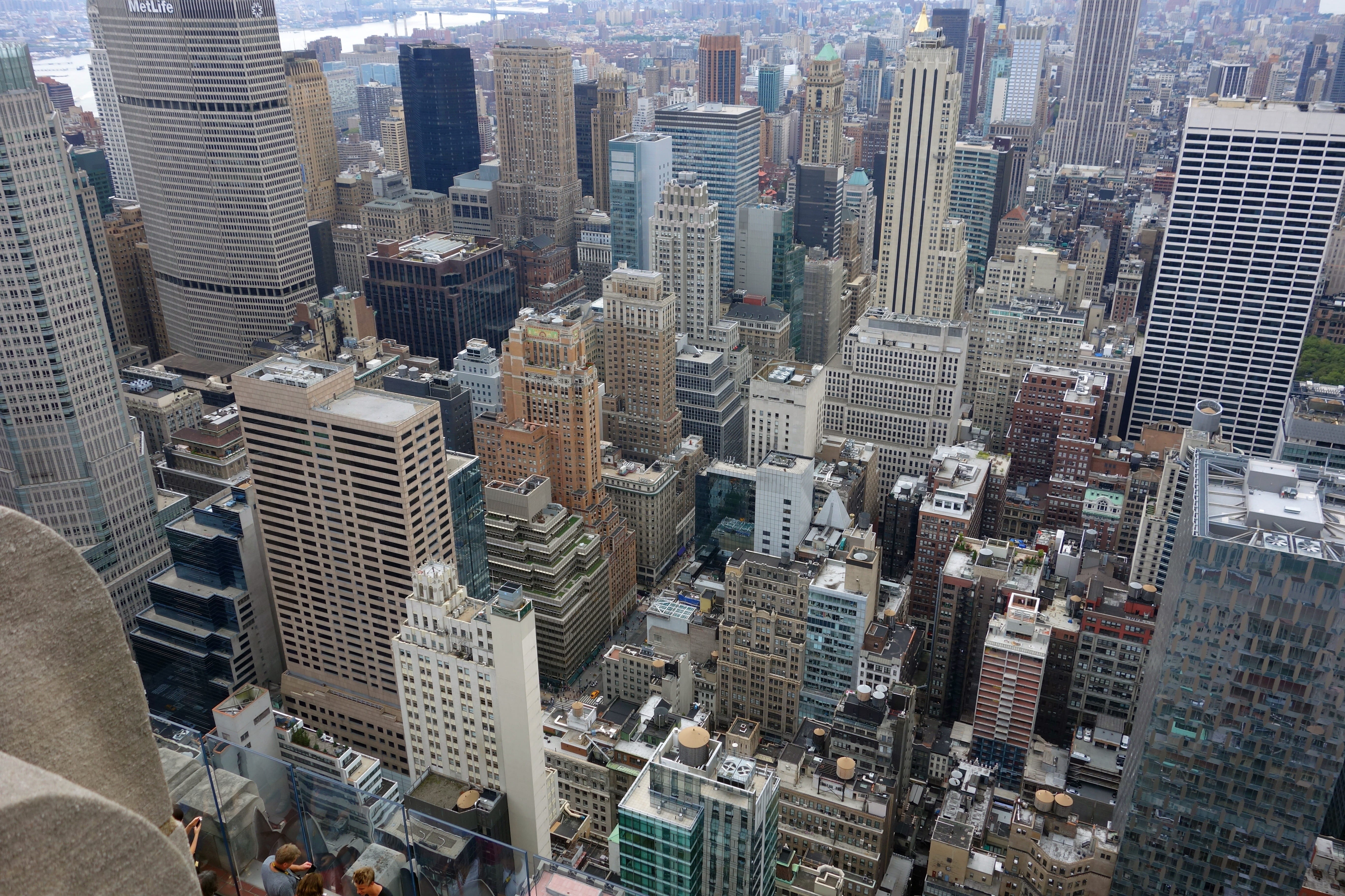 residential district, america, building, city life, big apple, day, office building exterior, 5K, tower, eye, city, street canyon, skyline, architecture, HD Wallpaper