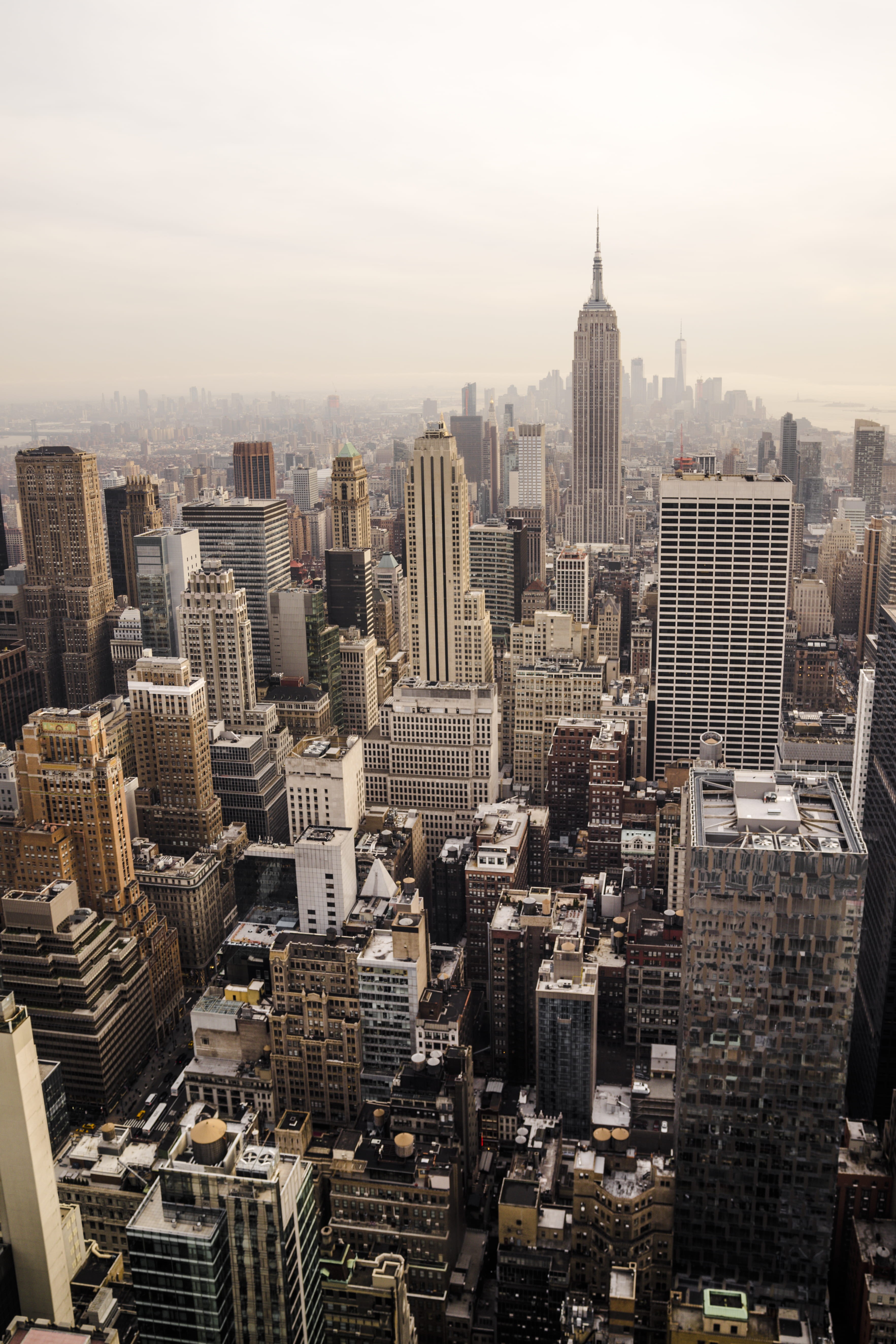 manhattan, crowded, built structure, office, architecture, nyc, tall - high, cityscape, york, financial district, 5K, top of the rock, spire, empire state, Phone HD Wallpaper