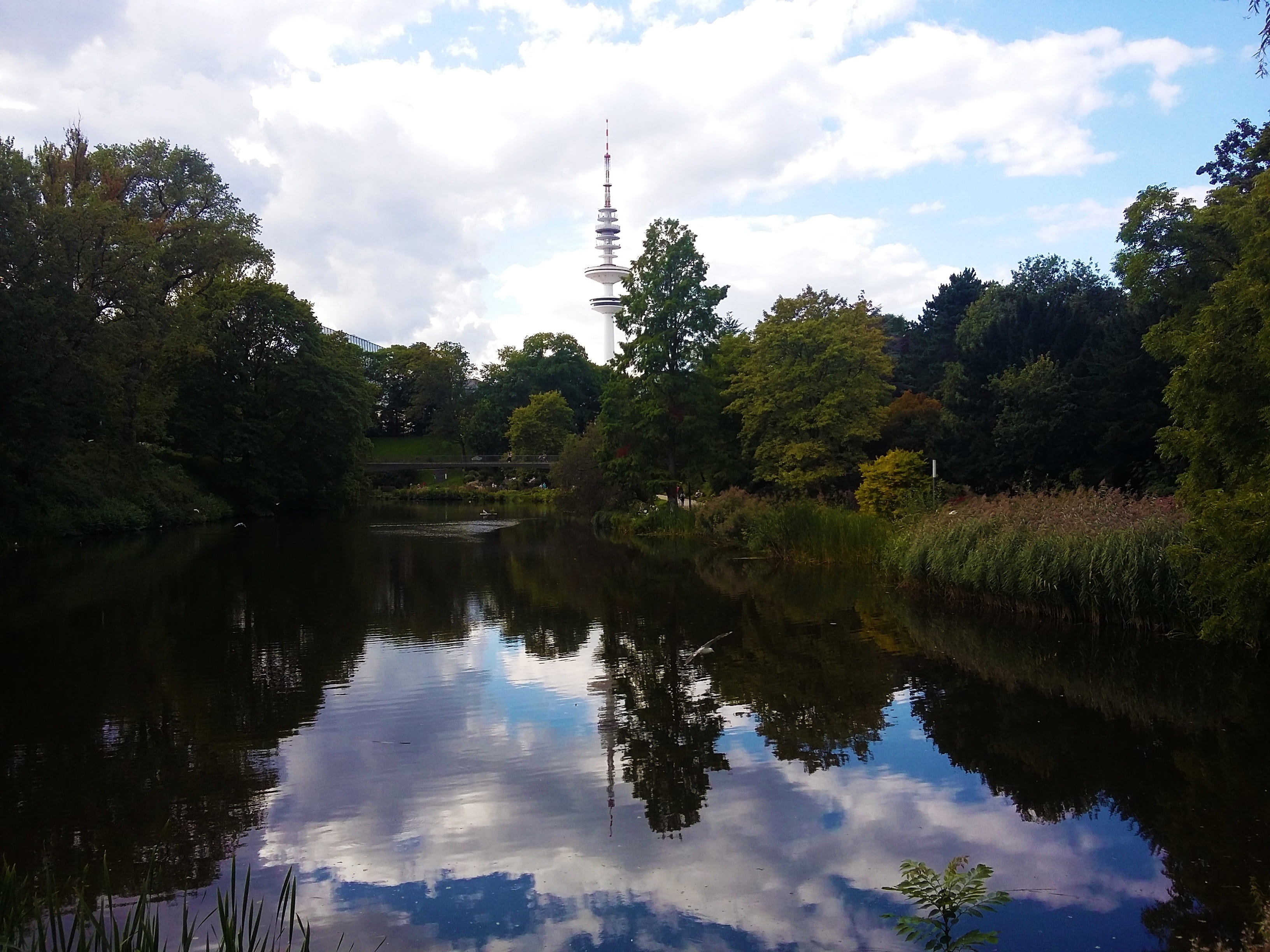 wood, lake, tower, plant, parks, travel, gardens, stream, tourist, prato, trip, 2K, reflection, garden, spire, silence, plants, sky, park, green, peace, HD Wallpaper