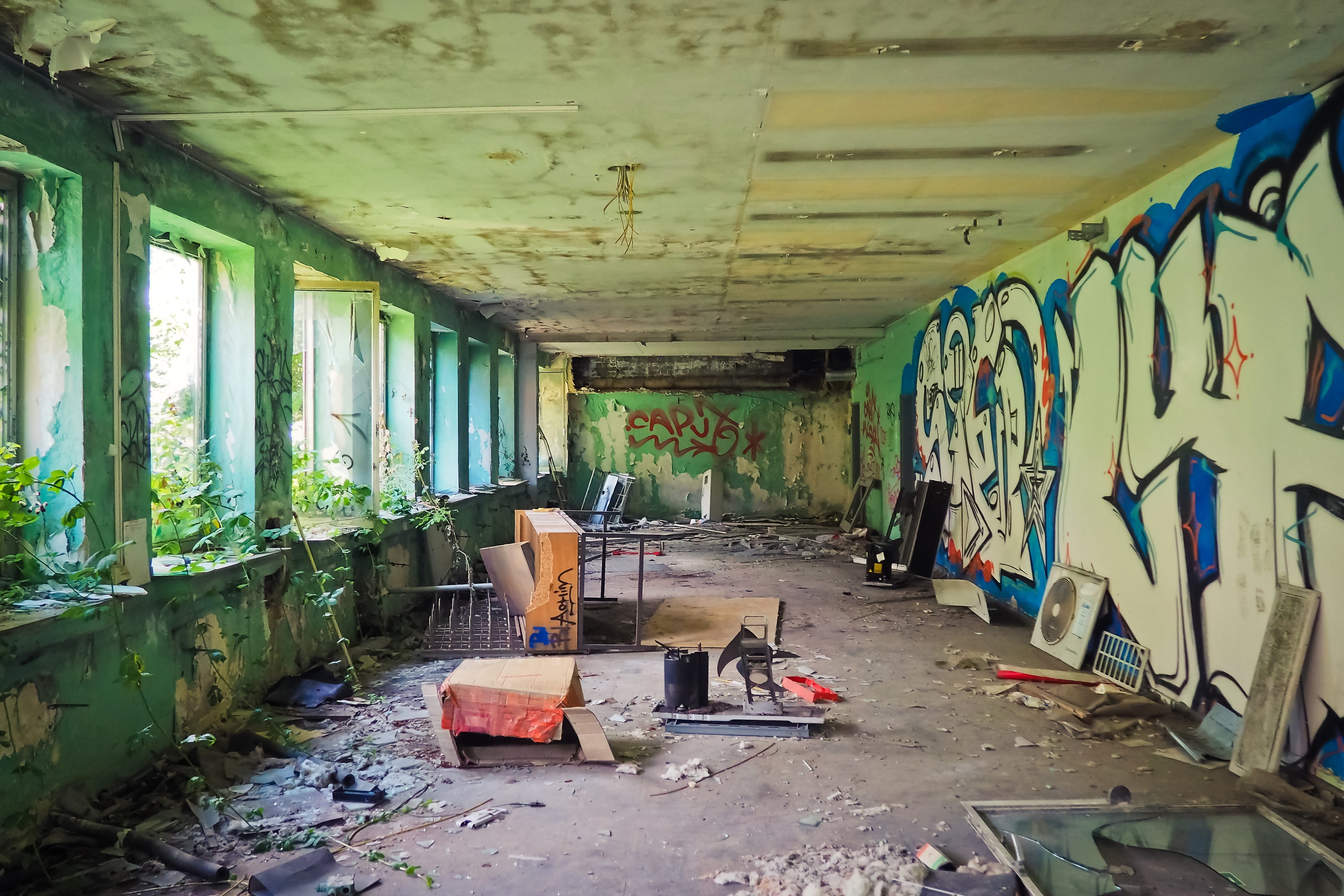 abandoned place, passed, lapsed, run down, transience, atmosphere, damaged, transient, dark, seat, bad condition, inside, neglected, destruction, ailing, HD Wallpaper