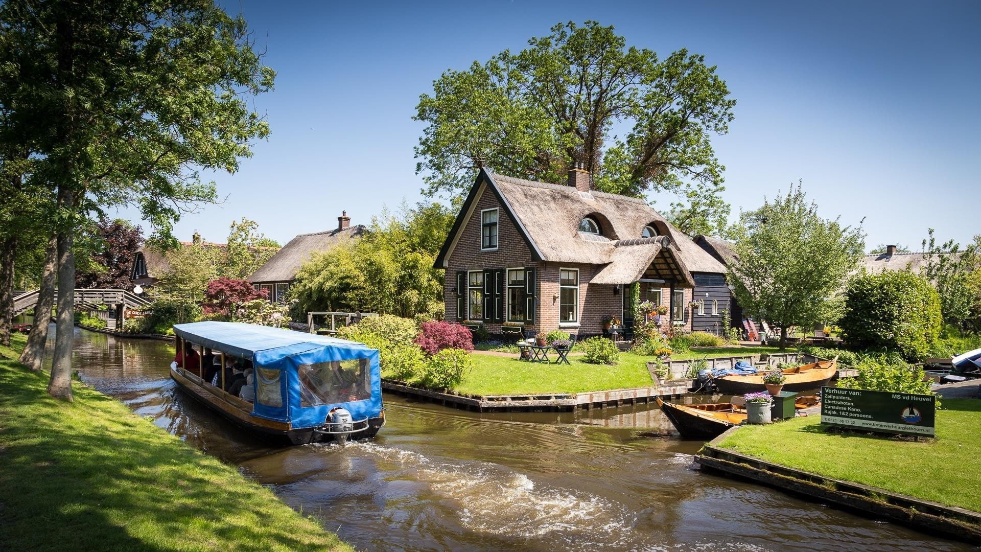 summer, people, boat, house, Tourism, 1080P, grass, trees, water, garden, Giethoorn, Netherlands, architecture, village, canal, flowers, HD Wallpaper