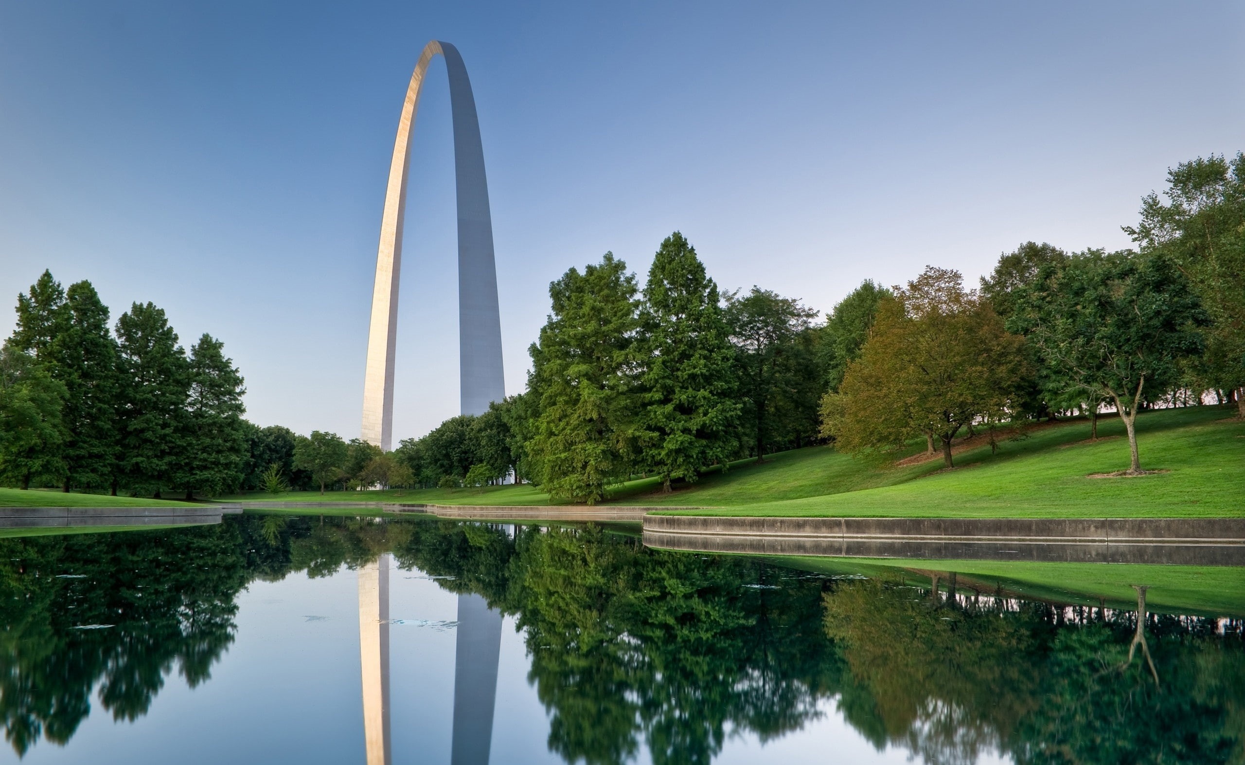 day, st, nature, landmark, growth, no people, plant, Louis, grass, waterfront, Missouri, tranquil scene, tranquility, sky, 2K, Arch, United States, lake, HD Wallpaper