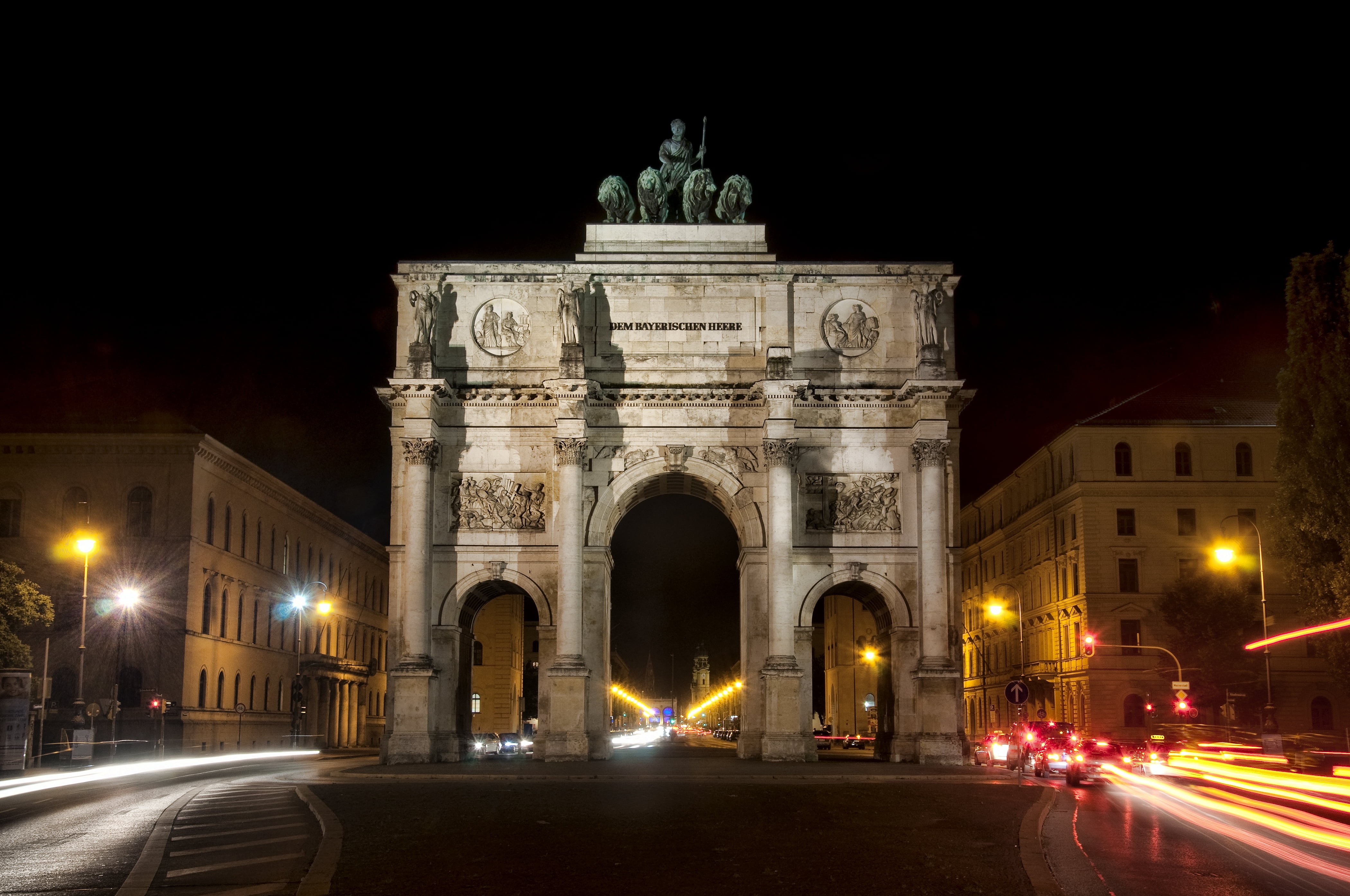 motion, building, india, travel, 4K, triumphal arch, gateway, long exposure, Night, arch, lights, travel destinations, street, monument, road, blurred motion, HD Wallpaper