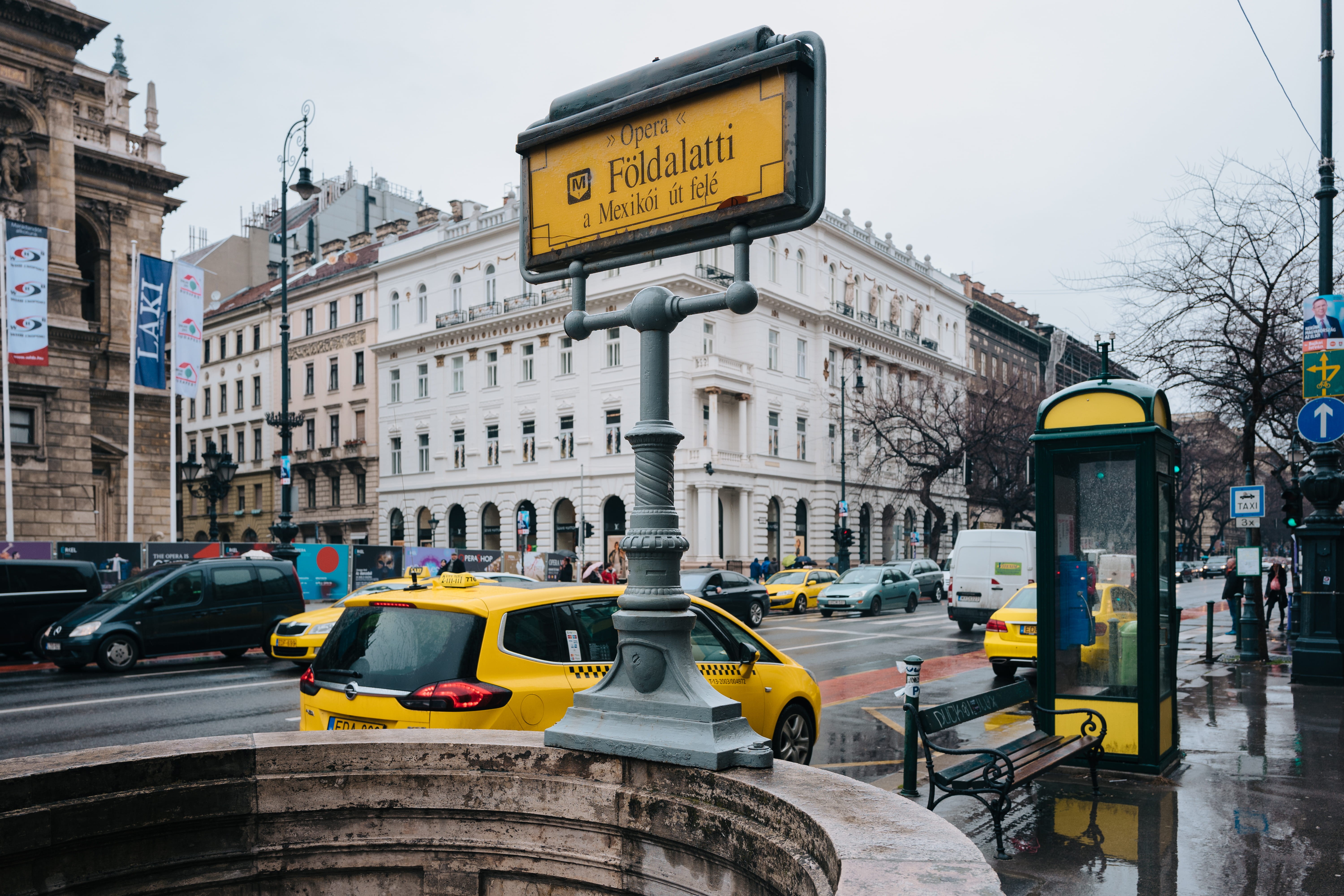 sign, city life, built structure, yellow, mode of transportation, communication, opera, outdoors, motor vehicle, subway, land vehicle, road sign, 5K, architecture, HD Wallpaper