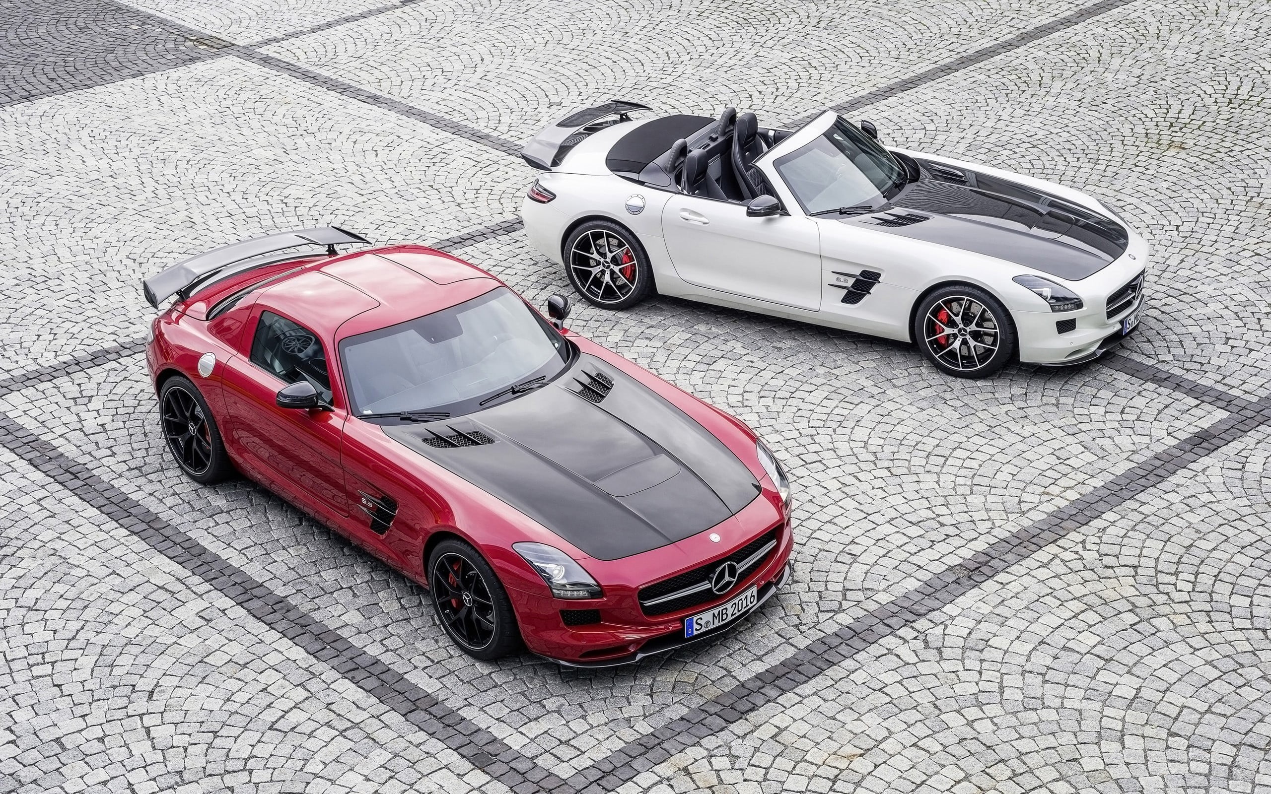 racecar, high angle view, white, coupes, motor vehicle, toy, sports car, car, street, stationary, speed, choice, two, land vehicle, transportation, luxury, HD Wallpaper