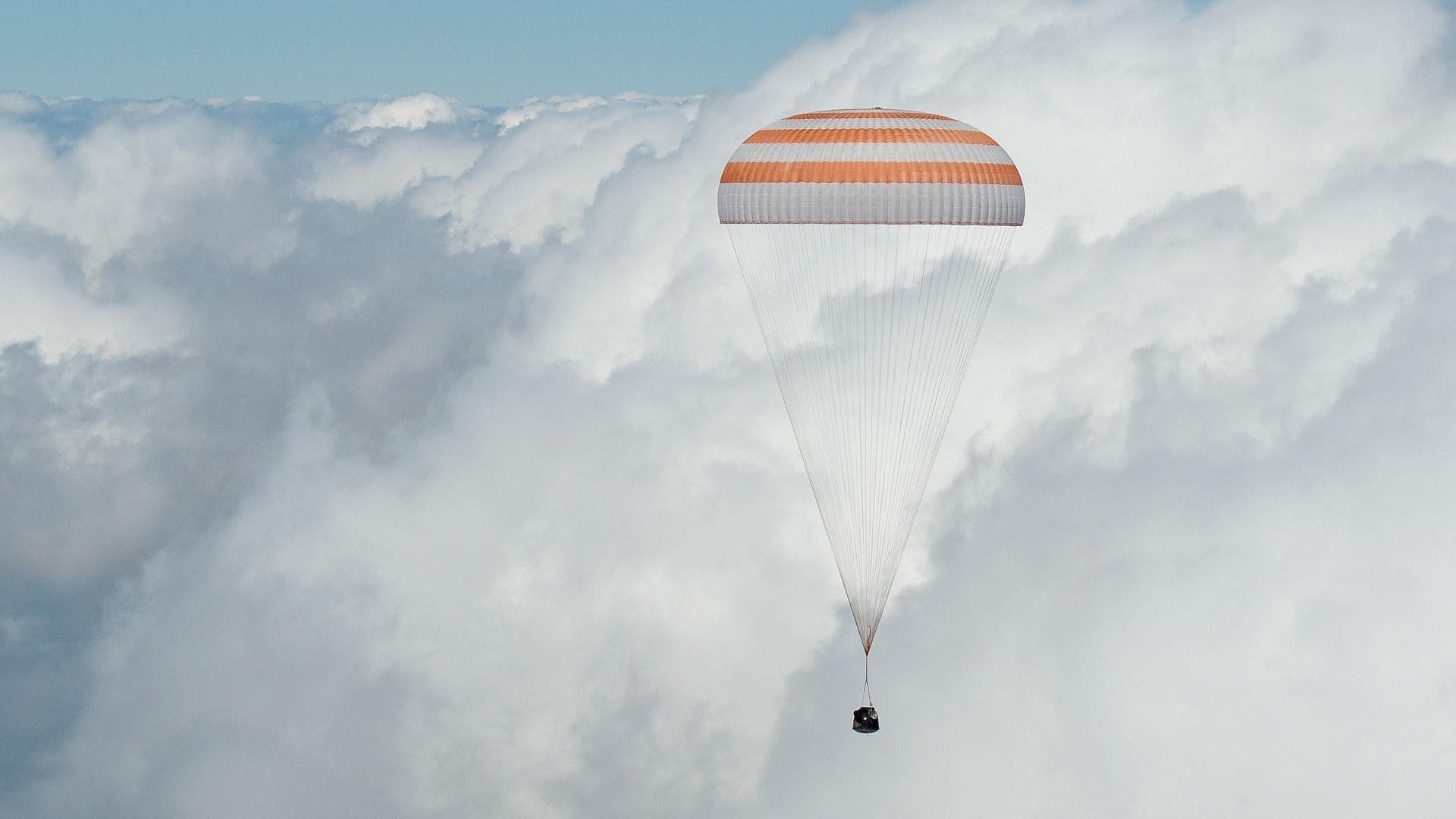 Soyuz, NASA, parachutes, Roscosmos, 1080P, HD Wallpaper