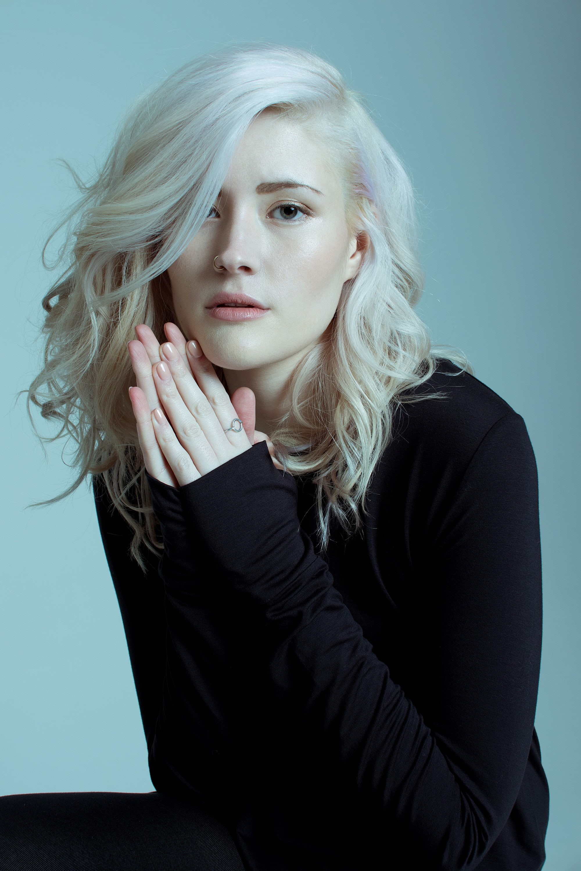 Madeline Juno, women, 2K, nose rings, blue eyes, white hair, singer, Phone HD Wallpaper