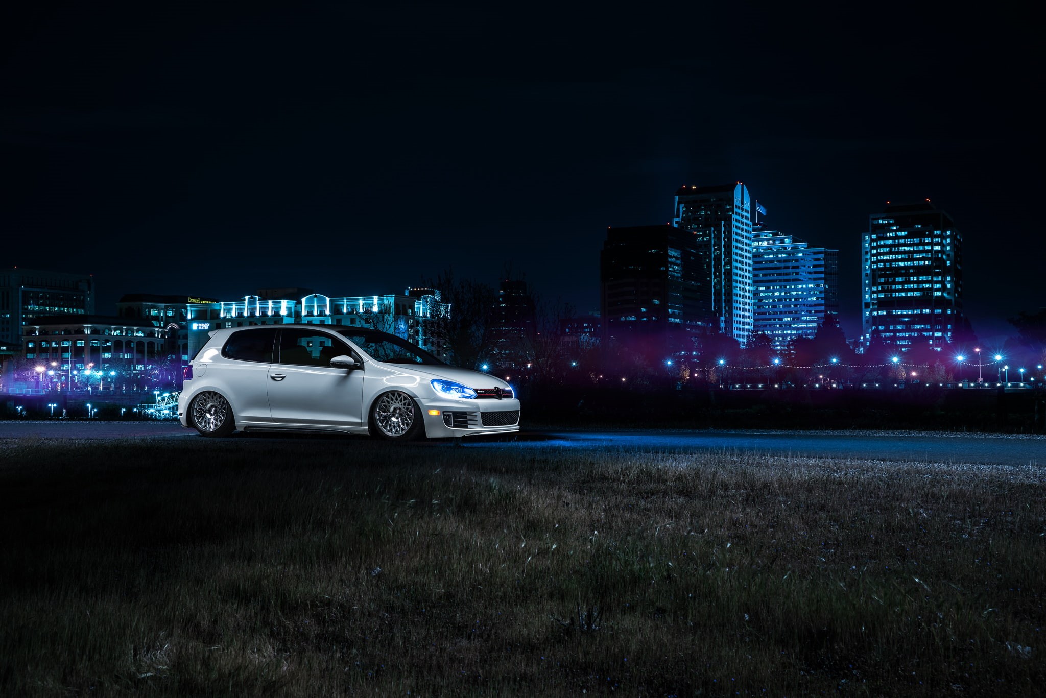 California, Stance, Wheels, GTI, MK6, Downtown, Nigth, Front, Ligth, Volkswagen, 1080P, VSP, HD Wallpaper