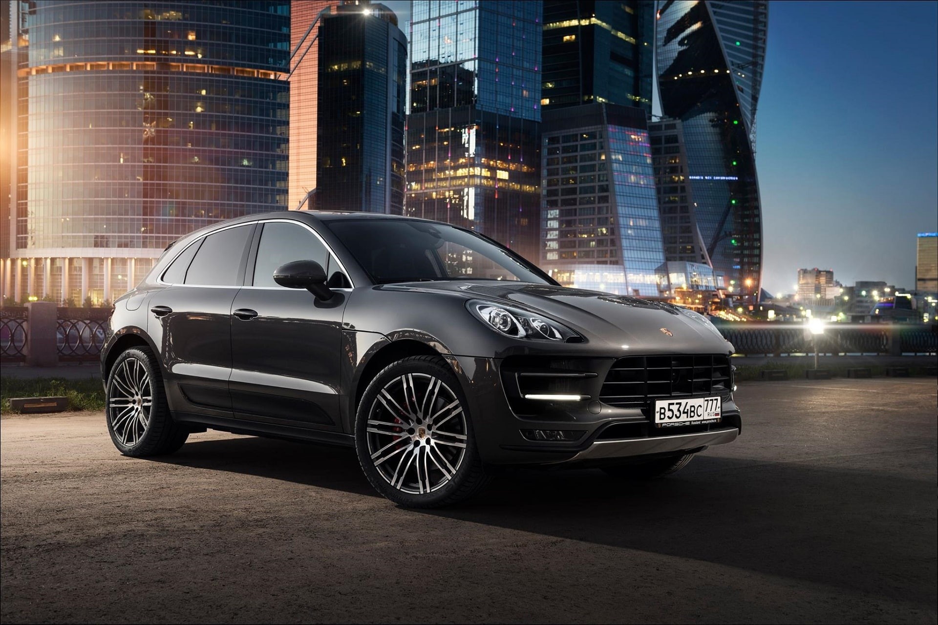 Ligth, Porsche, 1080P, Nigth, Car, Russia, Moscow-City, Macan, Offroad, black, HD Wallpaper